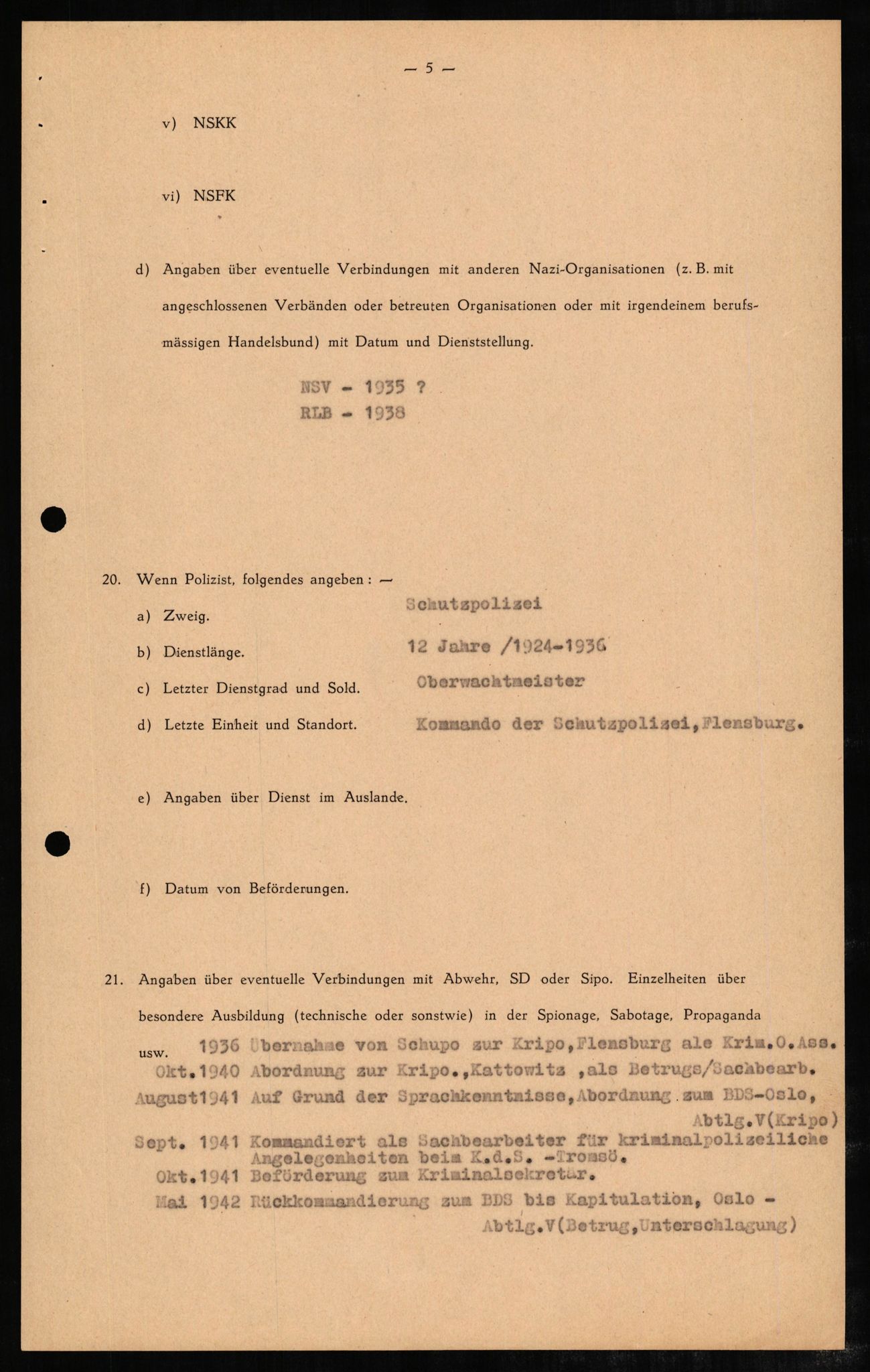 Forsvaret, Forsvarets overkommando II, AV/RA-RAFA-3915/D/Db/L0005: CI Questionaires. Tyske okkupasjonsstyrker i Norge. Tyskere., 1945-1946, s. 27