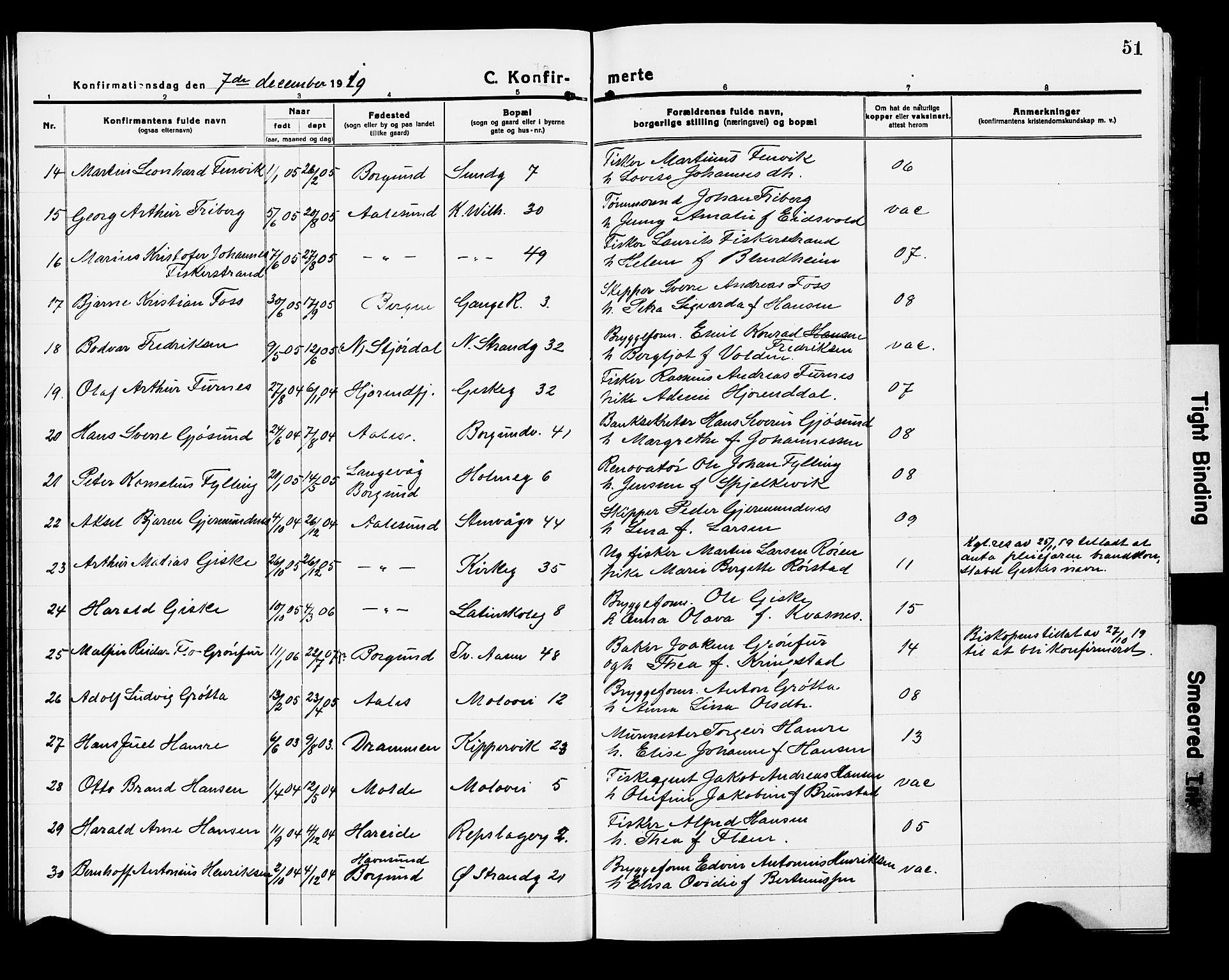 Ministerialprotokoller, klokkerbøker og fødselsregistre - Møre og Romsdal, AV/SAT-A-1454/529/L0472: Klokkerbok nr. 529C09, 1917-1929, s. 51