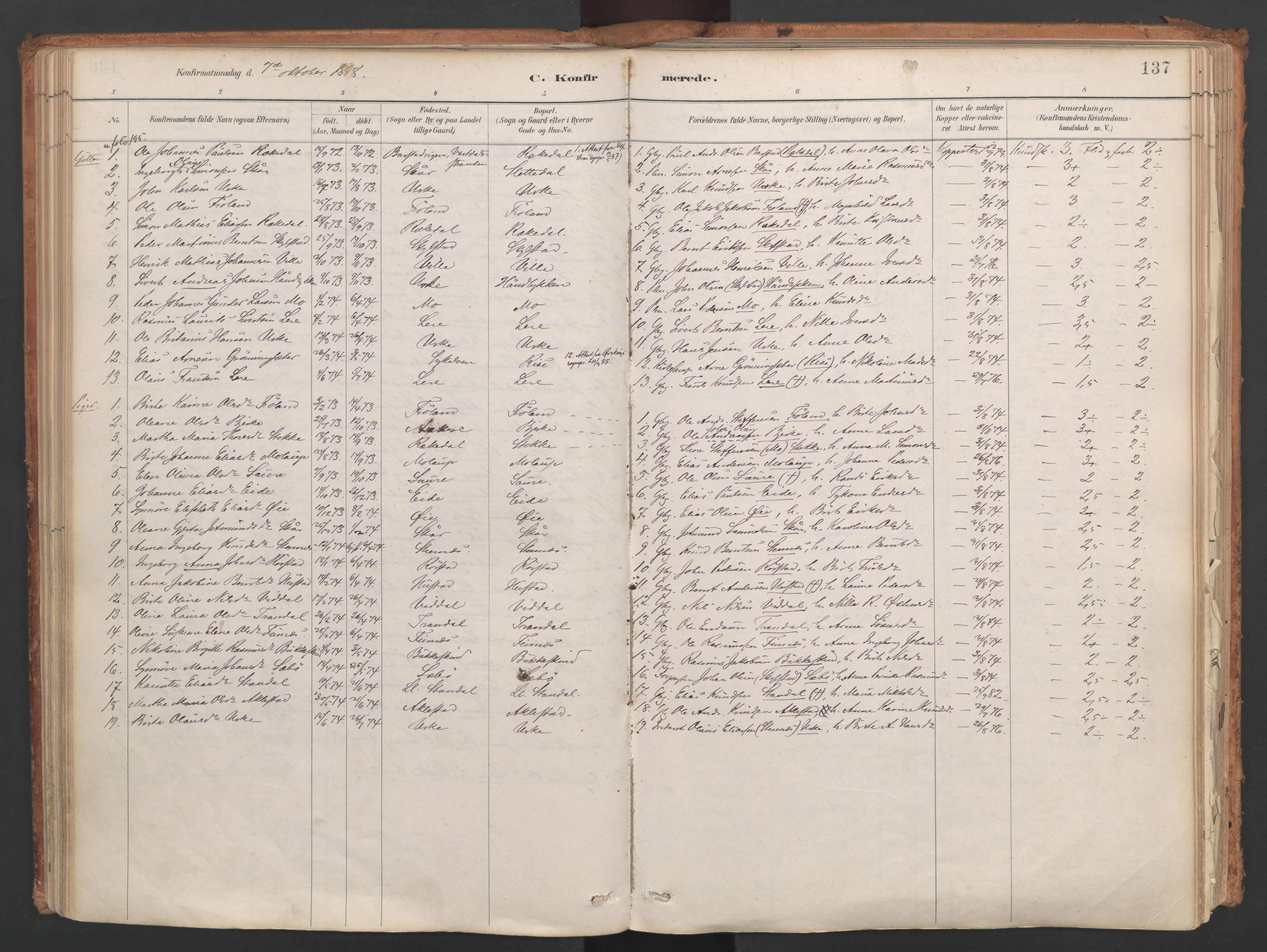 Ministerialprotokoller, klokkerbøker og fødselsregistre - Møre og Romsdal, AV/SAT-A-1454/515/L0211: Ministerialbok nr. 515A07, 1886-1910, s. 137