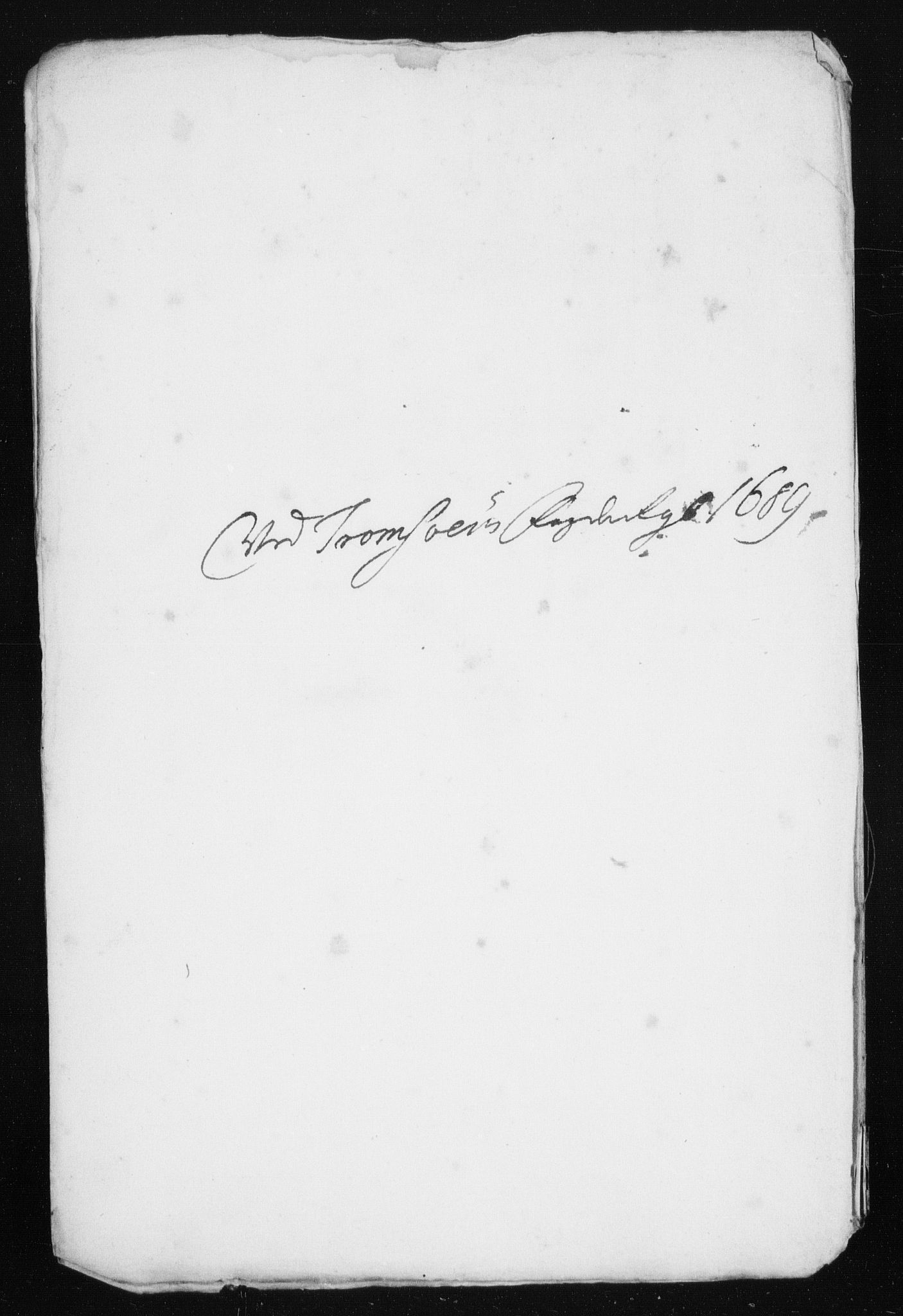 Rentekammeret inntil 1814, Reviderte regnskaper, Stiftamtstueregnskaper, Trondheim stiftamt og Nordland amt, AV/RA-EA-6044/R/Rh/L0014: Nordland amt, 1687-1689