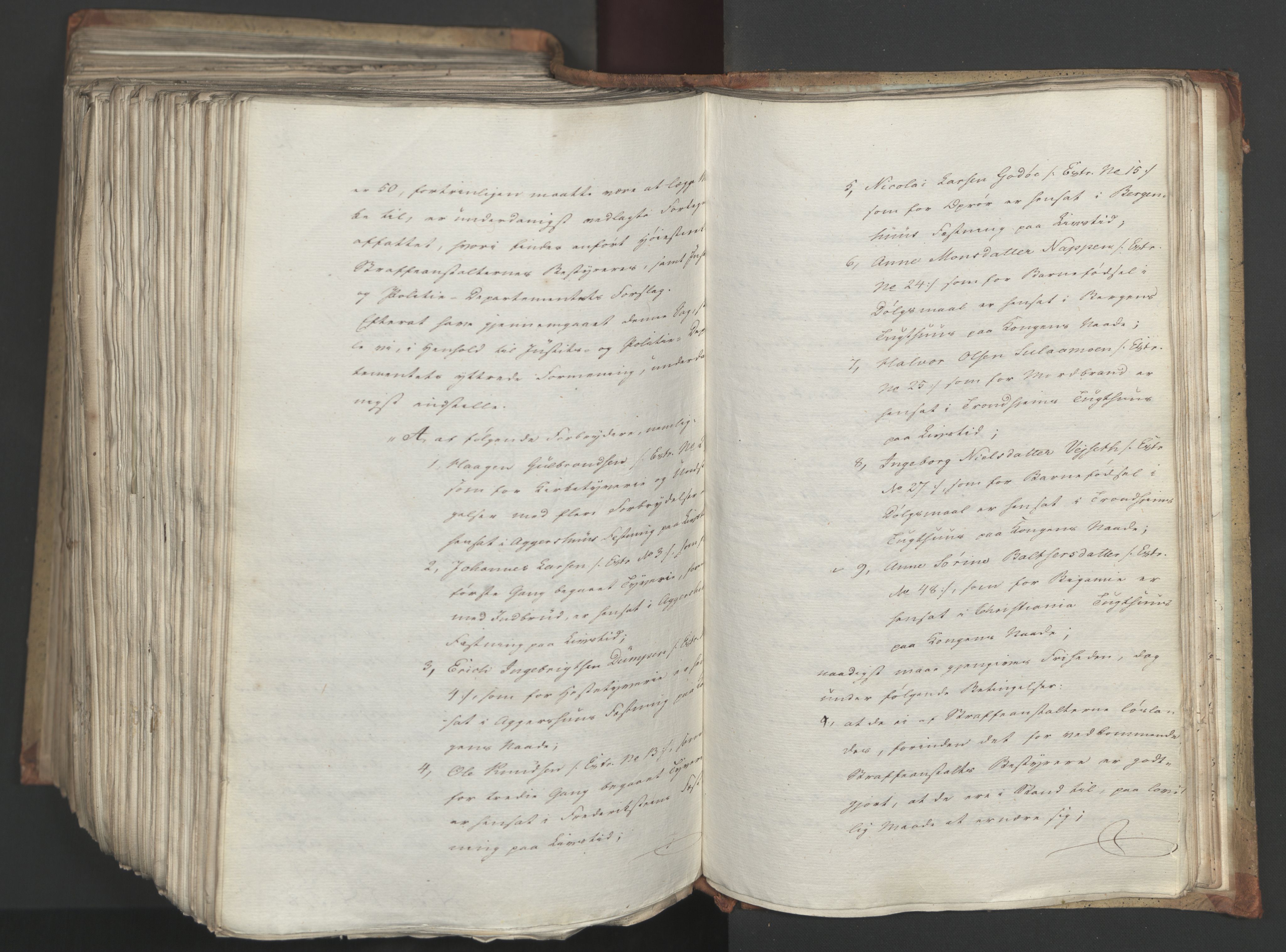 Statsrådsavdelingen i Stockholm, AV/RA-S-1003/D/Da/L0034: Regjeringsinnstillinger nr. 275-540, 1823, s. 653