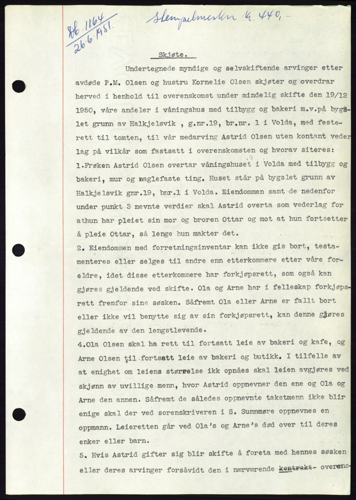 Søre Sunnmøre sorenskriveri, SAT/A-4122/1/2/2C/L0089: Pantebok nr. 15A, 1951-1951, Dagboknr: 1164/1951