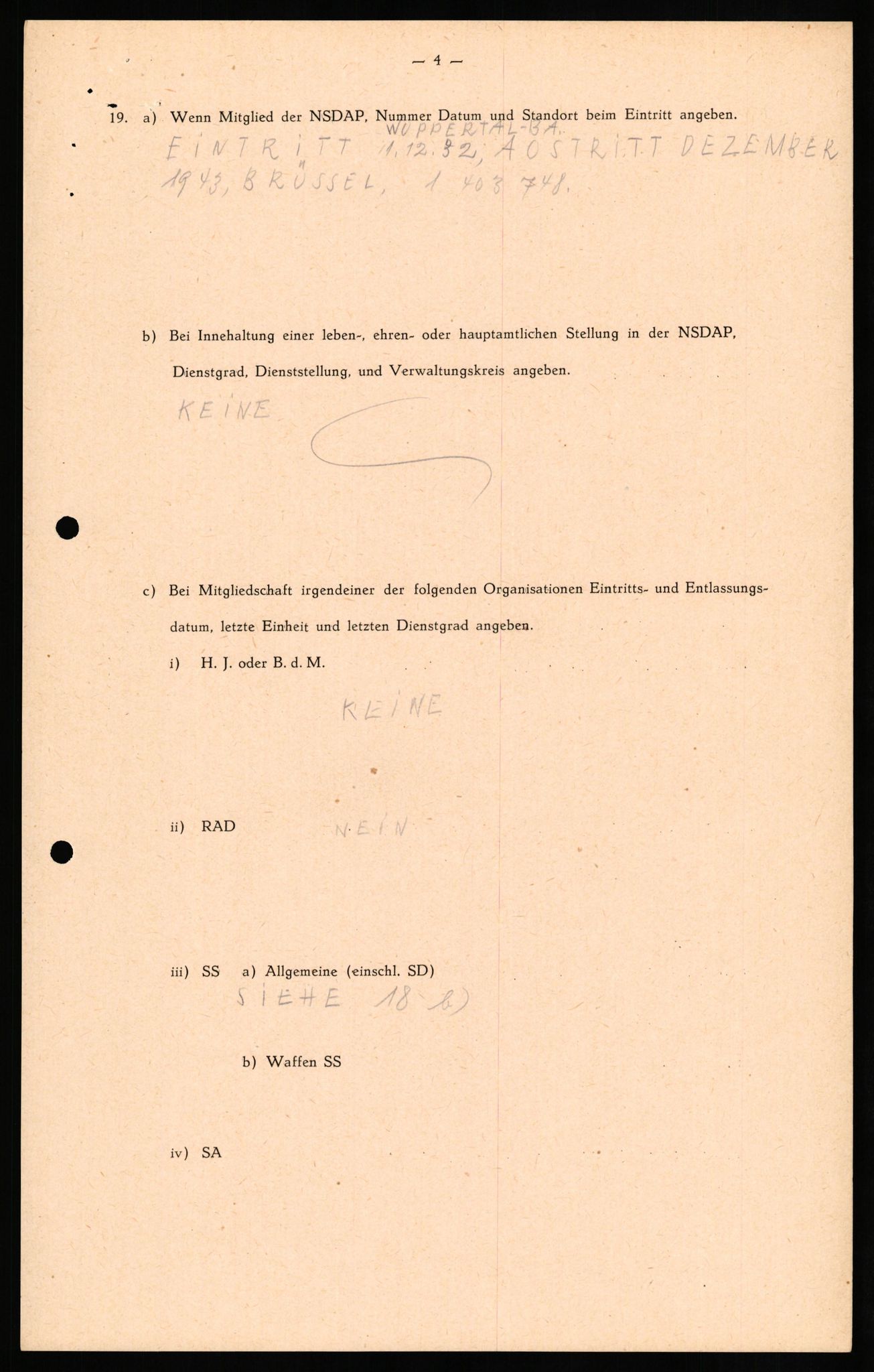 Forsvaret, Forsvarets overkommando II, AV/RA-RAFA-3915/D/Db/L0026: CI Questionaires. Tyske okkupasjonsstyrker i Norge. Tyskere., 1945-1946, s. 302