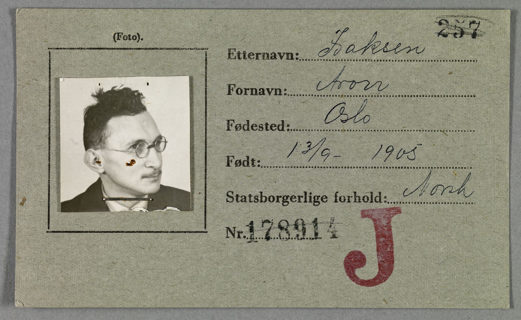 Sosialdepartementet, Våre Falne, AV/RA-S-1708/E/Ee/L0021A: Fotografier av jøder på legitimasjonskort (1941-42), 1941-1942, s. 165