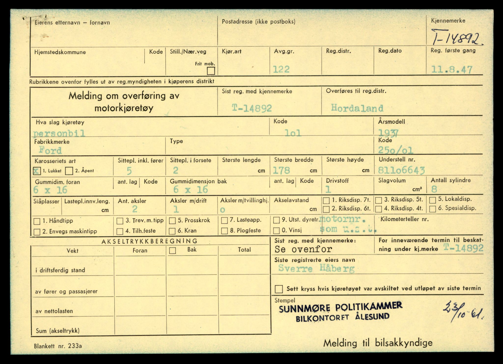 Møre og Romsdal vegkontor - Ålesund trafikkstasjon, AV/SAT-A-4099/F/Fe/L0049: Registreringskort for kjøretøy T 14864 - T 18613, 1927-1998, s. 715