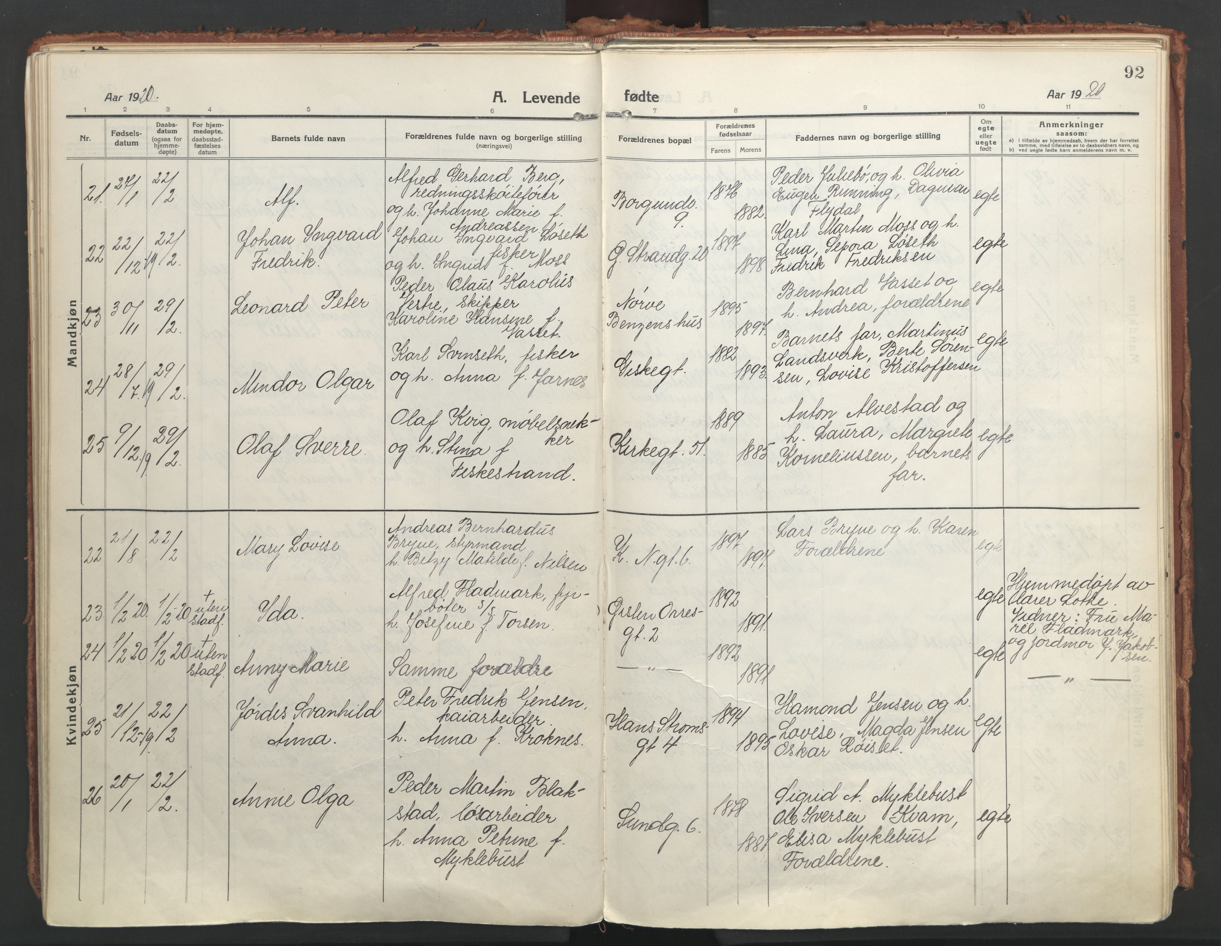 Ministerialprotokoller, klokkerbøker og fødselsregistre - Møre og Romsdal, AV/SAT-A-1454/529/L0462: Ministerialbok nr. 529A12, 1917-1924, s. 92