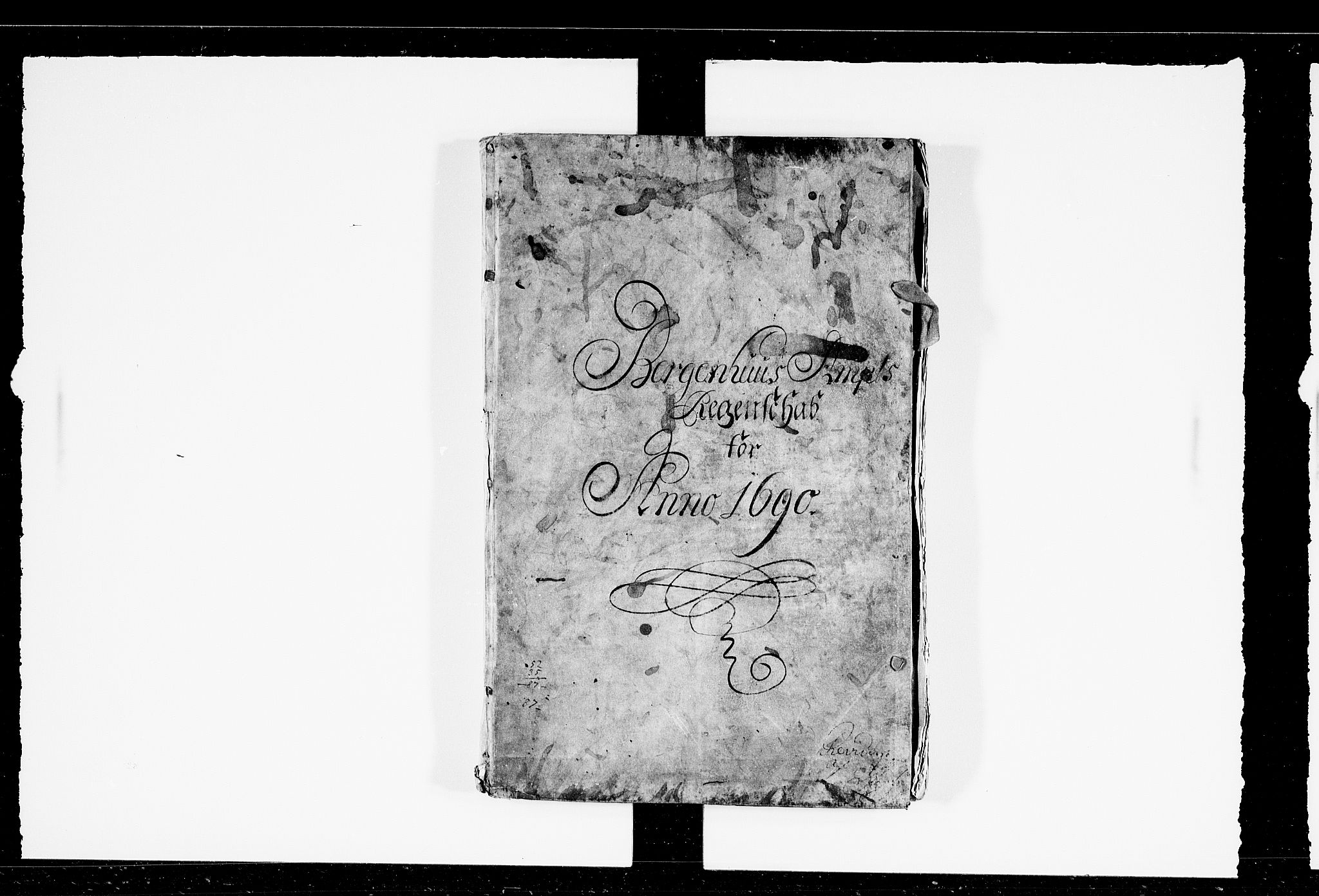 Rentekammeret inntil 1814, Reviderte regnskaper, Stiftamtstueregnskaper, Bergen stiftamt, RA/EA-6043/R/Rc/L0095: Bergen stiftamt, 1681-1690