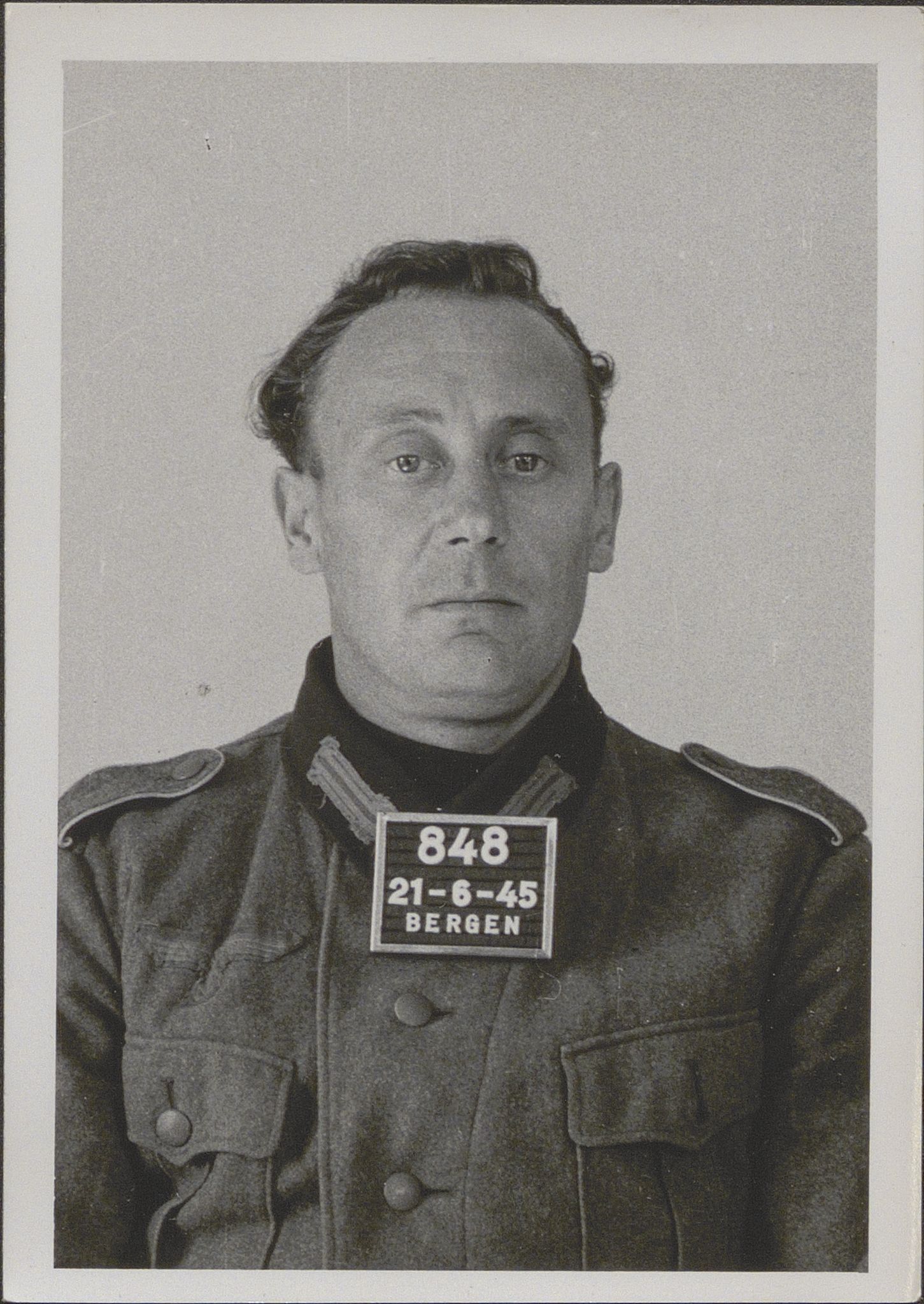 Bergen politikammer / politidistrikt, SAB/A-60401/Y/Yc/Ycd/L0004: Personfoto - landsvikere etc, 1945-1947, s. 800