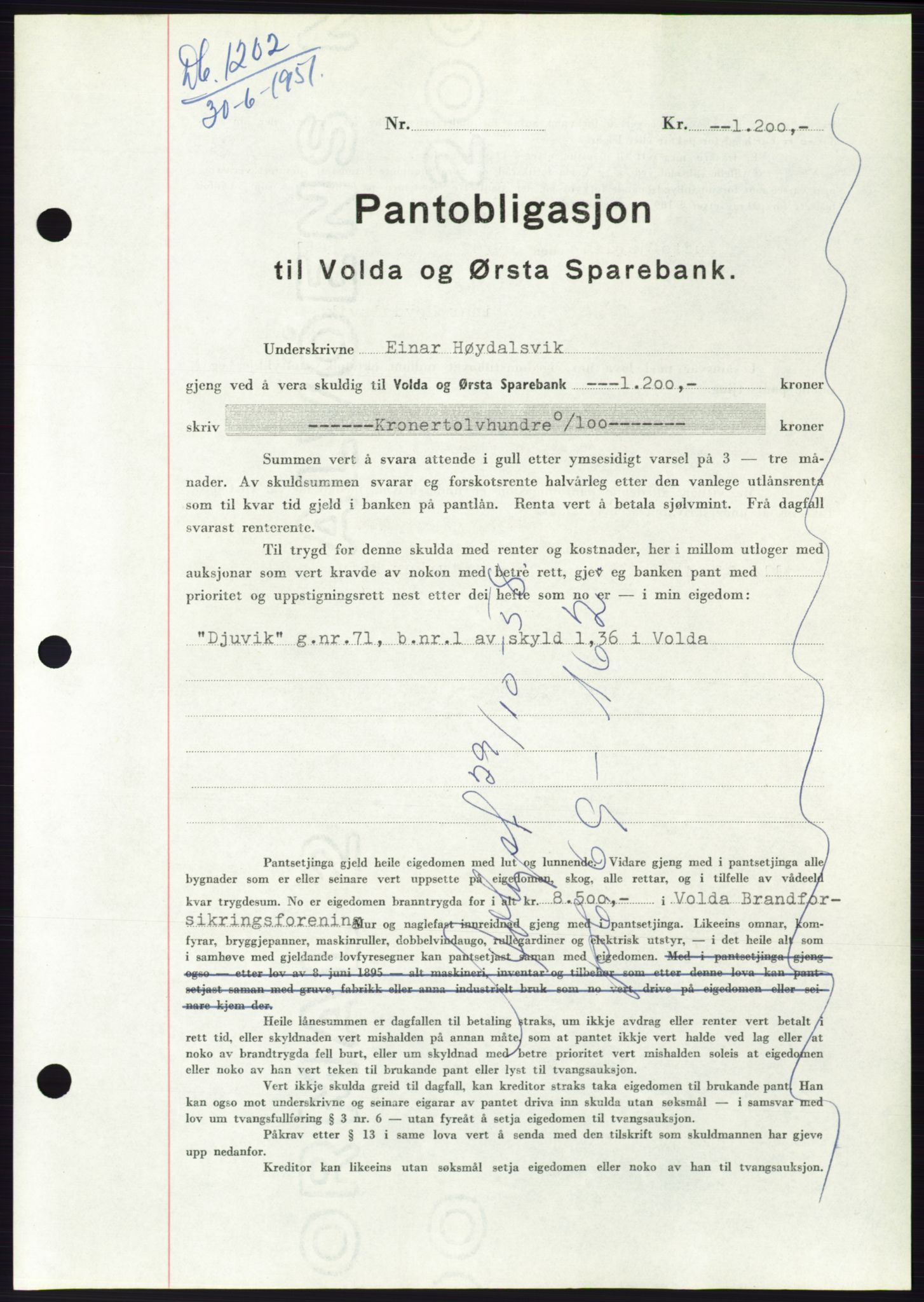 Søre Sunnmøre sorenskriveri, SAT/A-4122/1/2/2C/L0120: Pantebok nr. 8B, 1951-1951, Dagboknr: 1202/1951