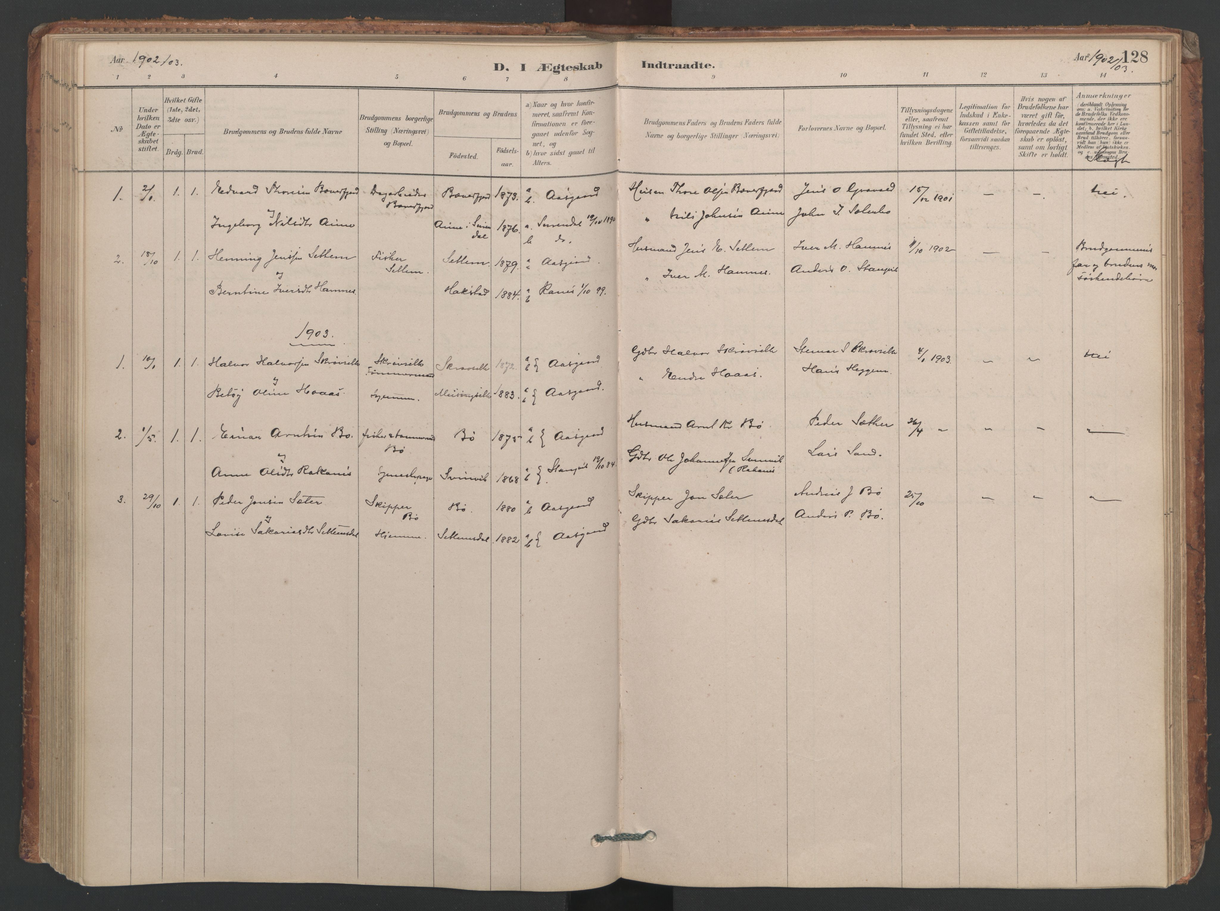 Ministerialprotokoller, klokkerbøker og fødselsregistre - Møre og Romsdal, AV/SAT-A-1454/594/L1036: Ministerialbok nr. 594A02 (?), 1879-1910, s. 128