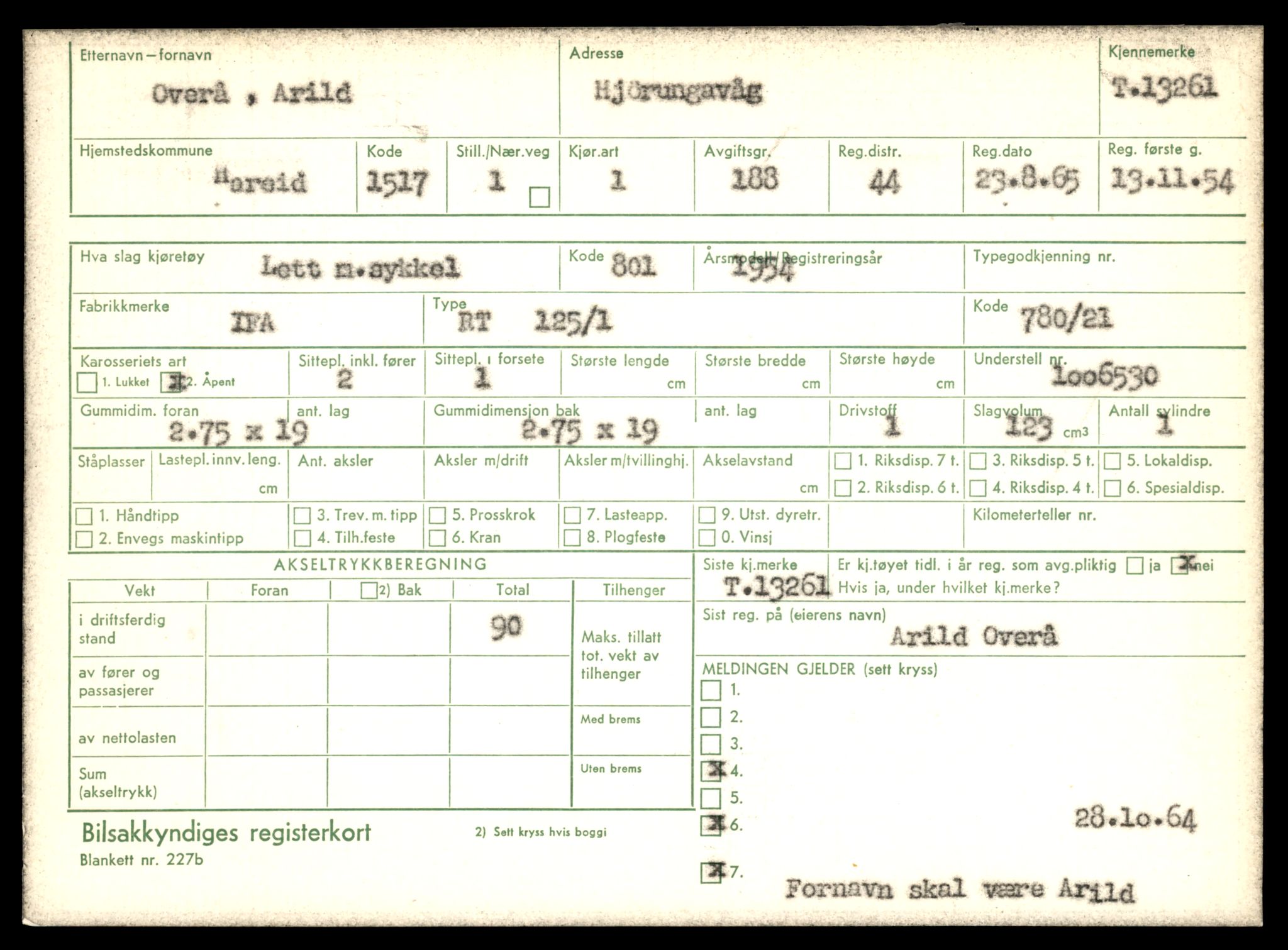 Møre og Romsdal vegkontor - Ålesund trafikkstasjon, SAT/A-4099/F/Fe/L0038: Registreringskort for kjøretøy T 13180 - T 13360, 1927-1998, s. 1391