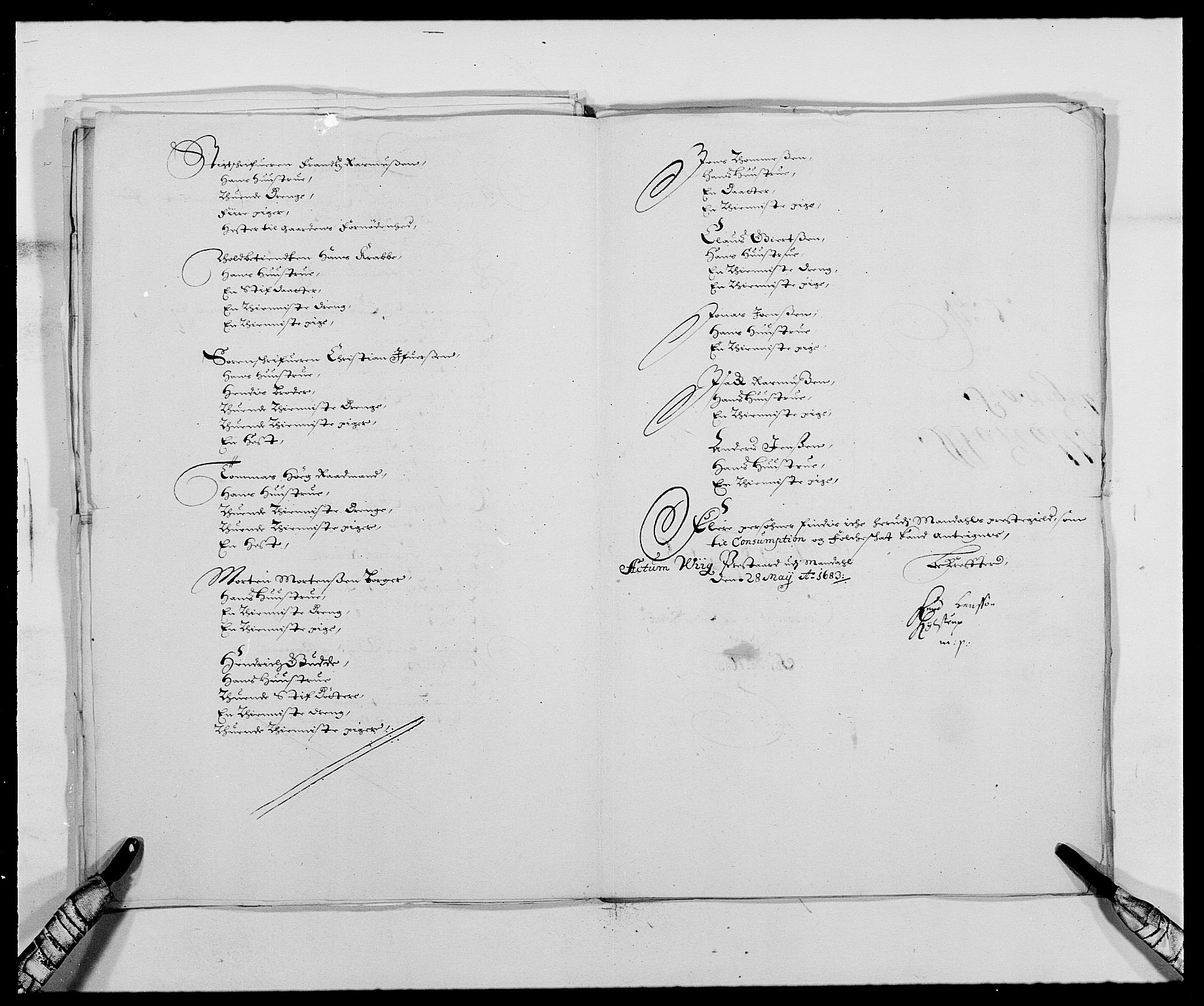 Rentekammeret inntil 1814, Reviderte regnskaper, Fogderegnskap, RA/EA-4092/R42/L2541: Mandal fogderi, 1681-1684, s. 200