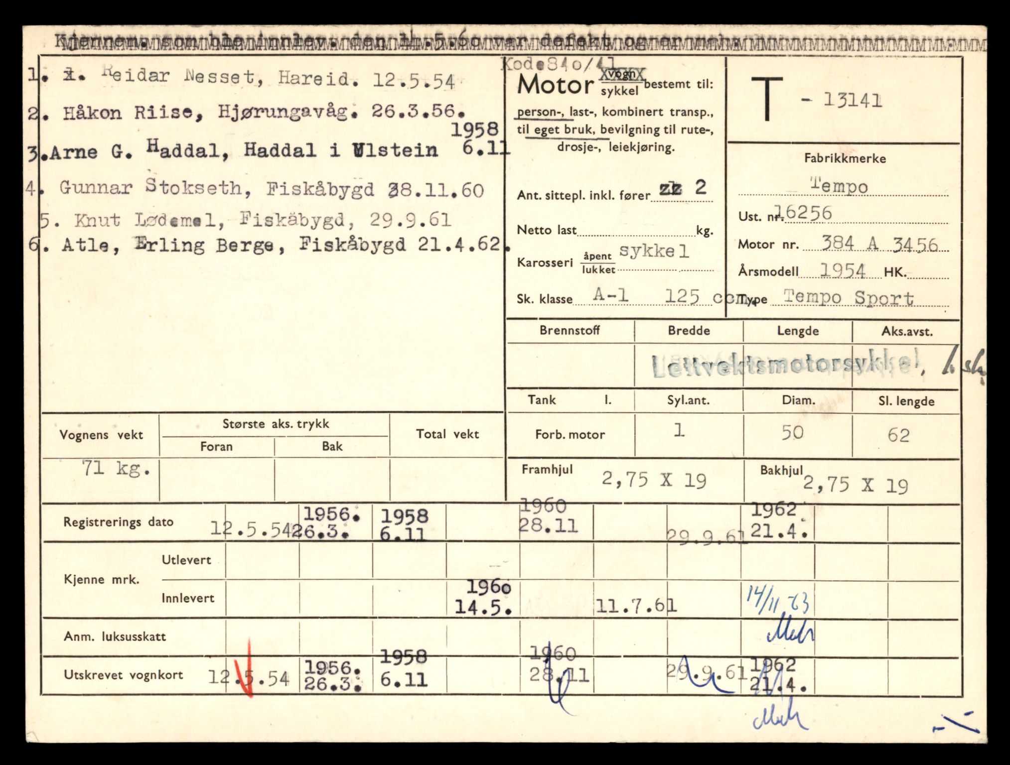 Møre og Romsdal vegkontor - Ålesund trafikkstasjon, AV/SAT-A-4099/F/Fe/L0037: Registreringskort for kjøretøy T 13031 - T 13179, 1927-1998, s. 2163