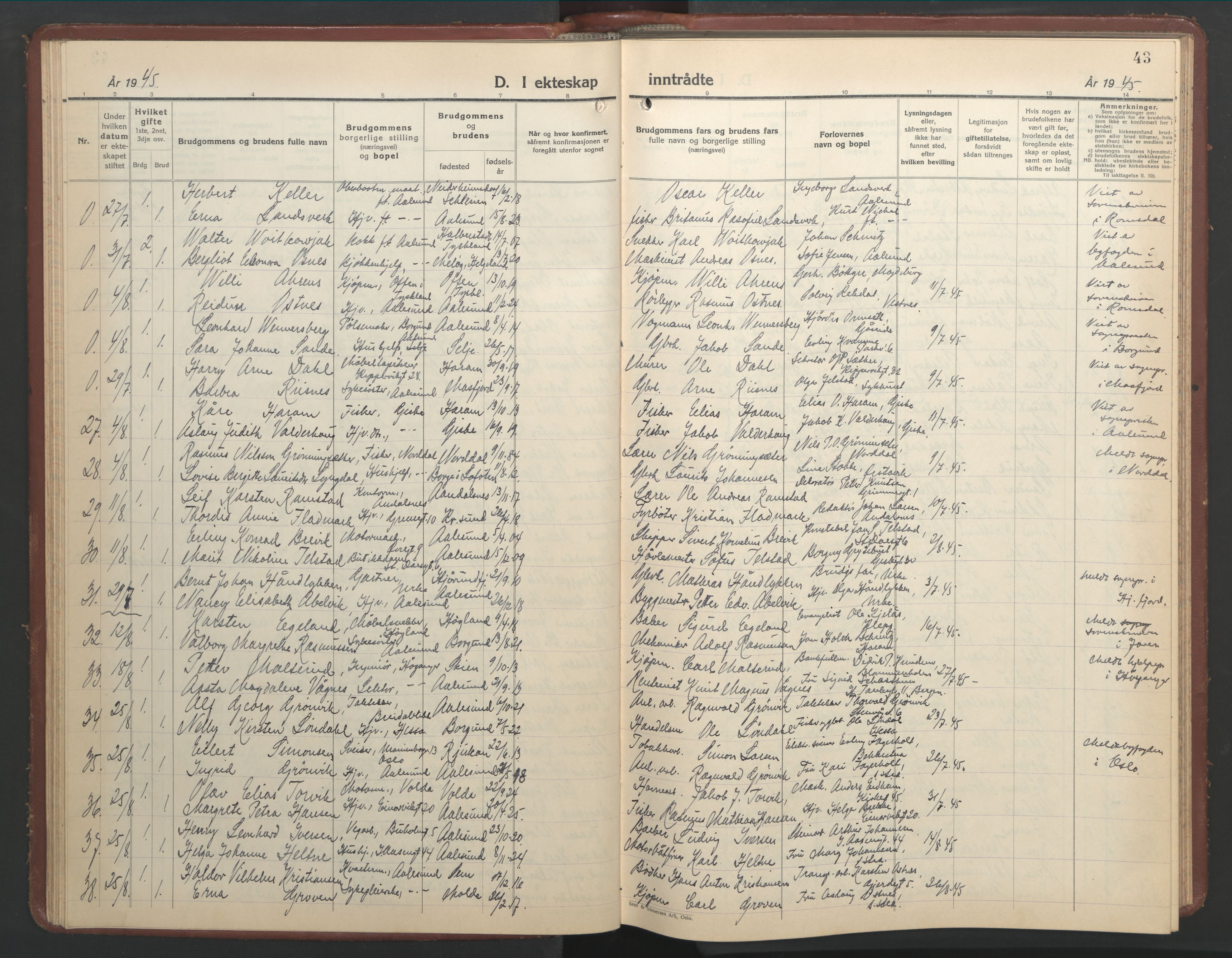 Ministerialprotokoller, klokkerbøker og fødselsregistre - Møre og Romsdal, AV/SAT-A-1454/529/L0479: Klokkerbok nr. 529C16, 1941-1950, s. 43