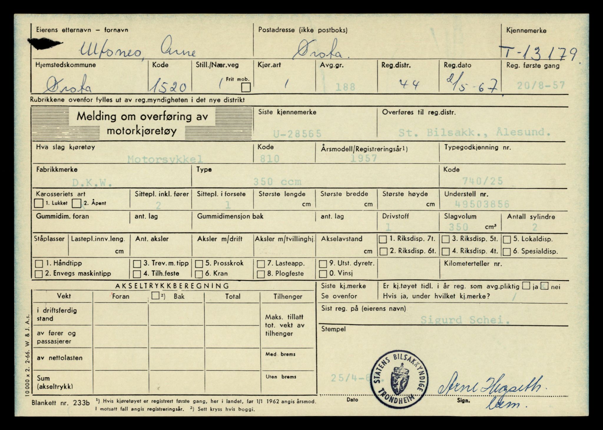 Møre og Romsdal vegkontor - Ålesund trafikkstasjon, AV/SAT-A-4099/F/Fe/L0037: Registreringskort for kjøretøy T 13031 - T 13179, 1927-1998, s. 2874