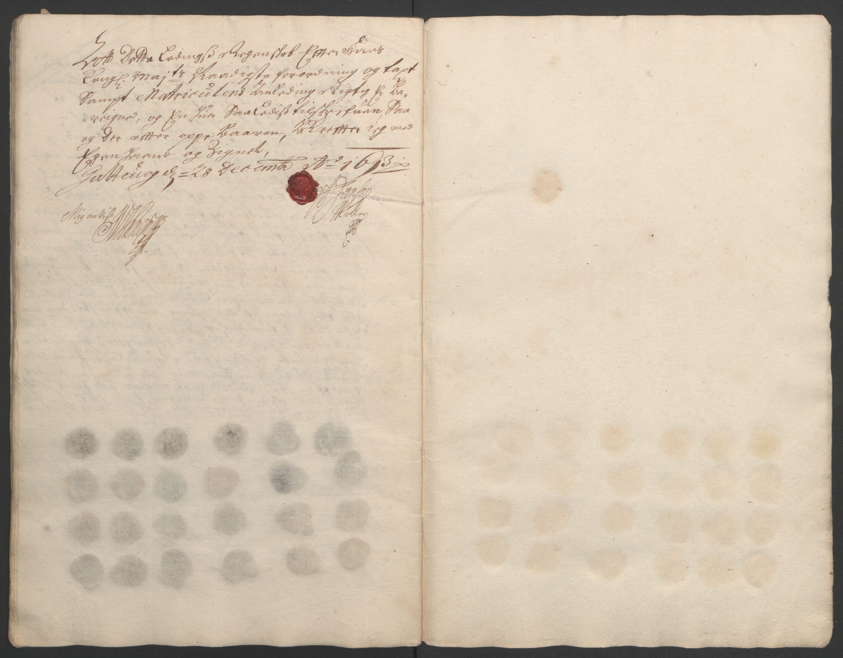 Rentekammeret inntil 1814, Reviderte regnskaper, Fogderegnskap, AV/RA-EA-4092/R54/L3554: Fogderegnskap Sunnmøre, 1691-1693, s. 423