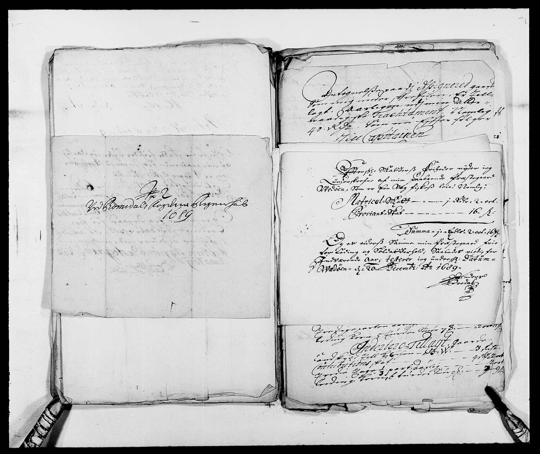 Rentekammeret inntil 1814, Reviderte regnskaper, Fogderegnskap, RA/EA-4092/R55/L3648: Fogderegnskap Romsdal, 1687-1689, s. 405
