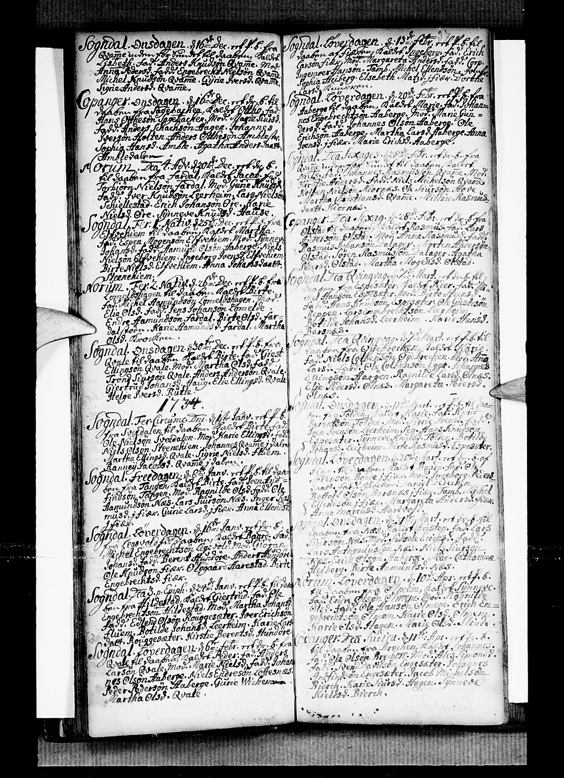 Sogndal sokneprestembete, SAB/A-81301/H/Haa/Haaa/L0002: Ministerialbok nr. A 2, 1725-1741, s. 37