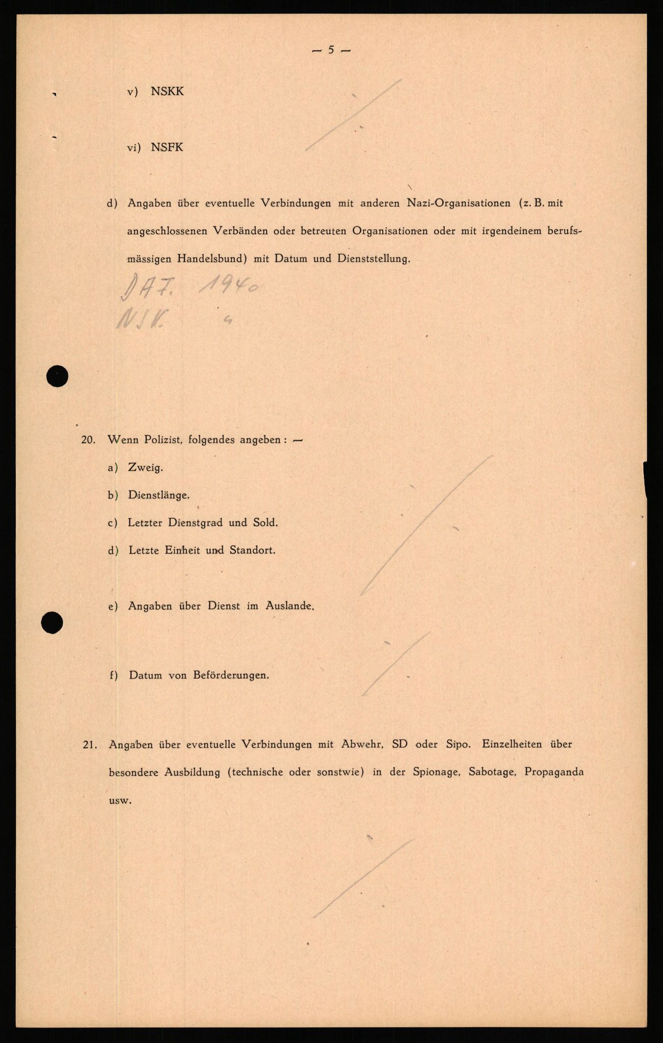 Forsvaret, Forsvarets overkommando II, RA/RAFA-3915/D/Db/L0031: CI Questionaires. Tyske okkupasjonsstyrker i Norge. Tyskere., 1945-1946, s. 434