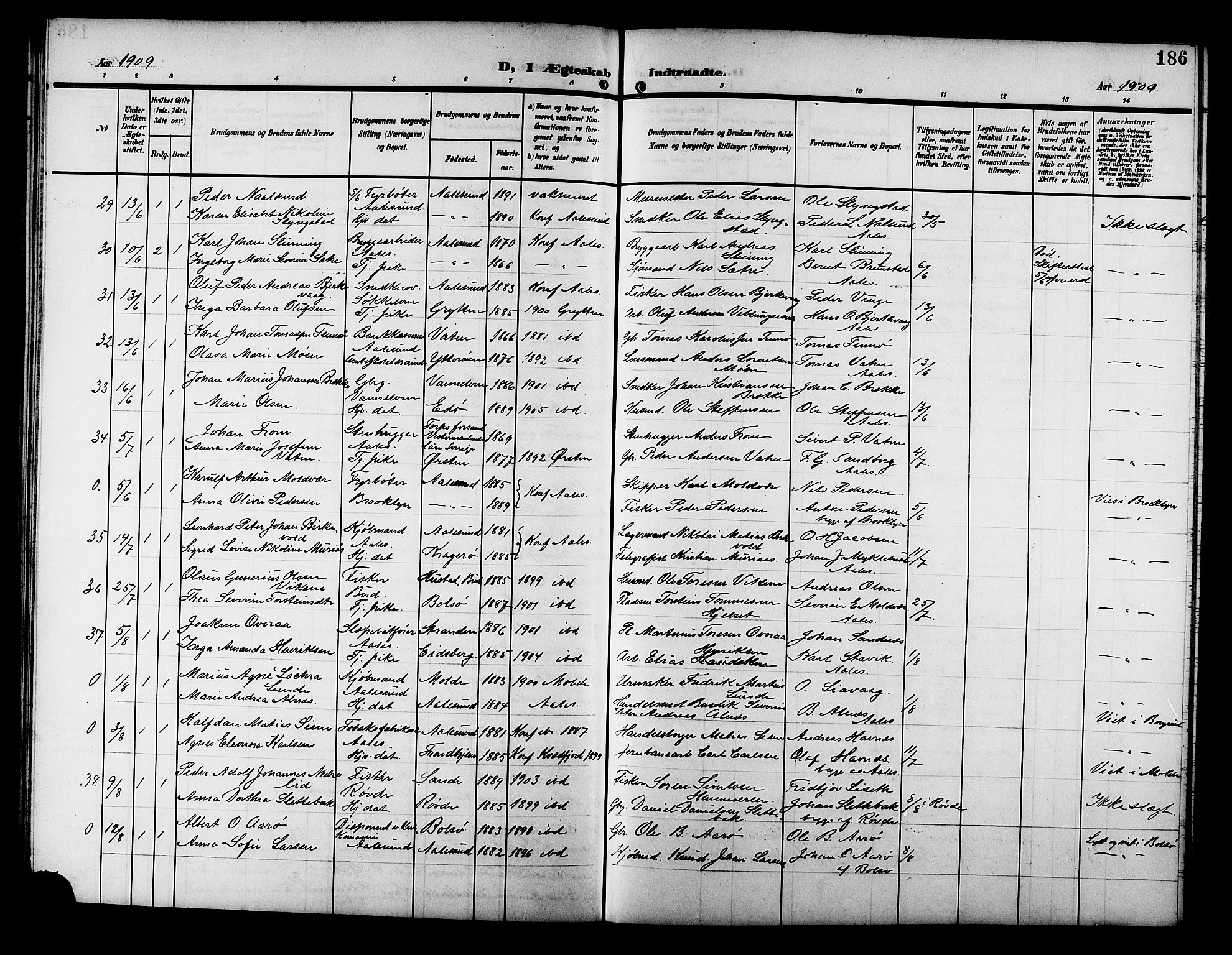 Ministerialprotokoller, klokkerbøker og fødselsregistre - Møre og Romsdal, AV/SAT-A-1454/529/L0470: Klokkerbok nr. 529C07, 1907-1917, s. 186