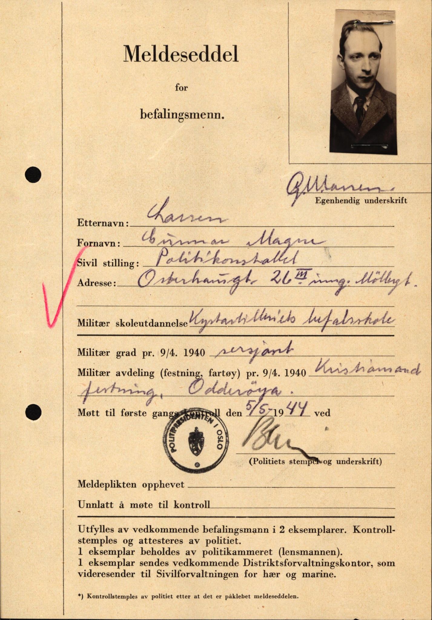 Forsvaret, Forsvarets krigshistoriske avdeling, AV/RA-RAFA-2017/Y/Yf/L0209: II-C-11-2121  -  Okkupasjonstiden.  Meldesedler for befal med foto og oppl. om militær grad 9. apr. 1940., 1944-1945, s. 28