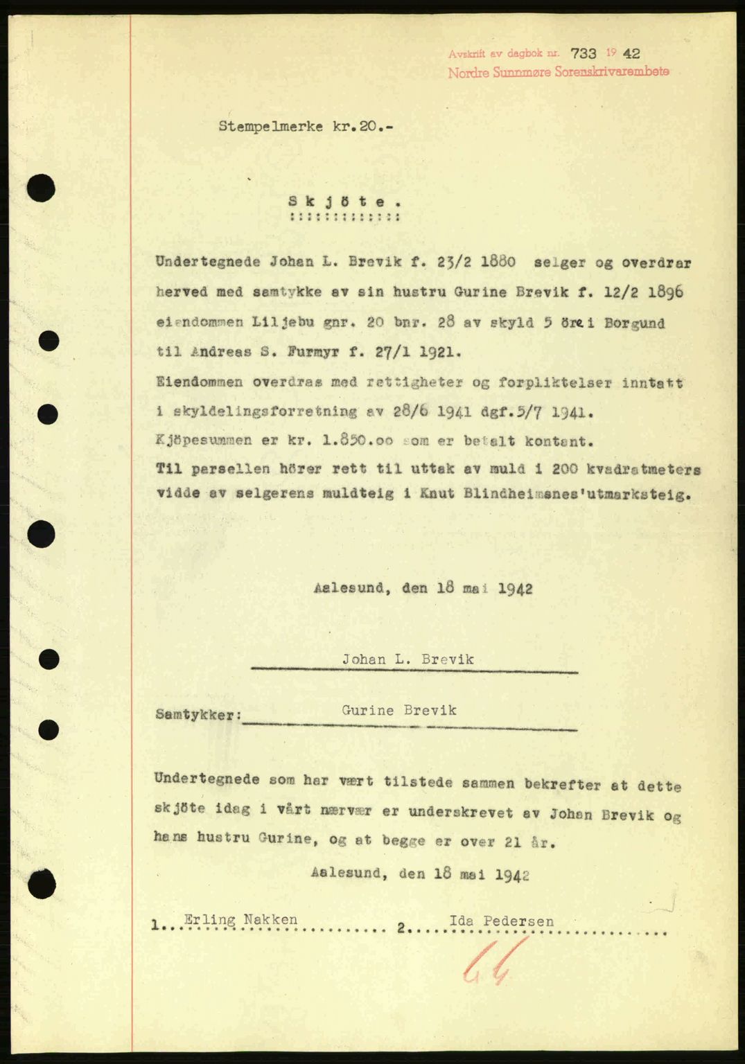Nordre Sunnmøre sorenskriveri, SAT/A-0006/1/2/2C/2Ca: Pantebok nr. A13, 1942-1942, Dagboknr: 733/1942