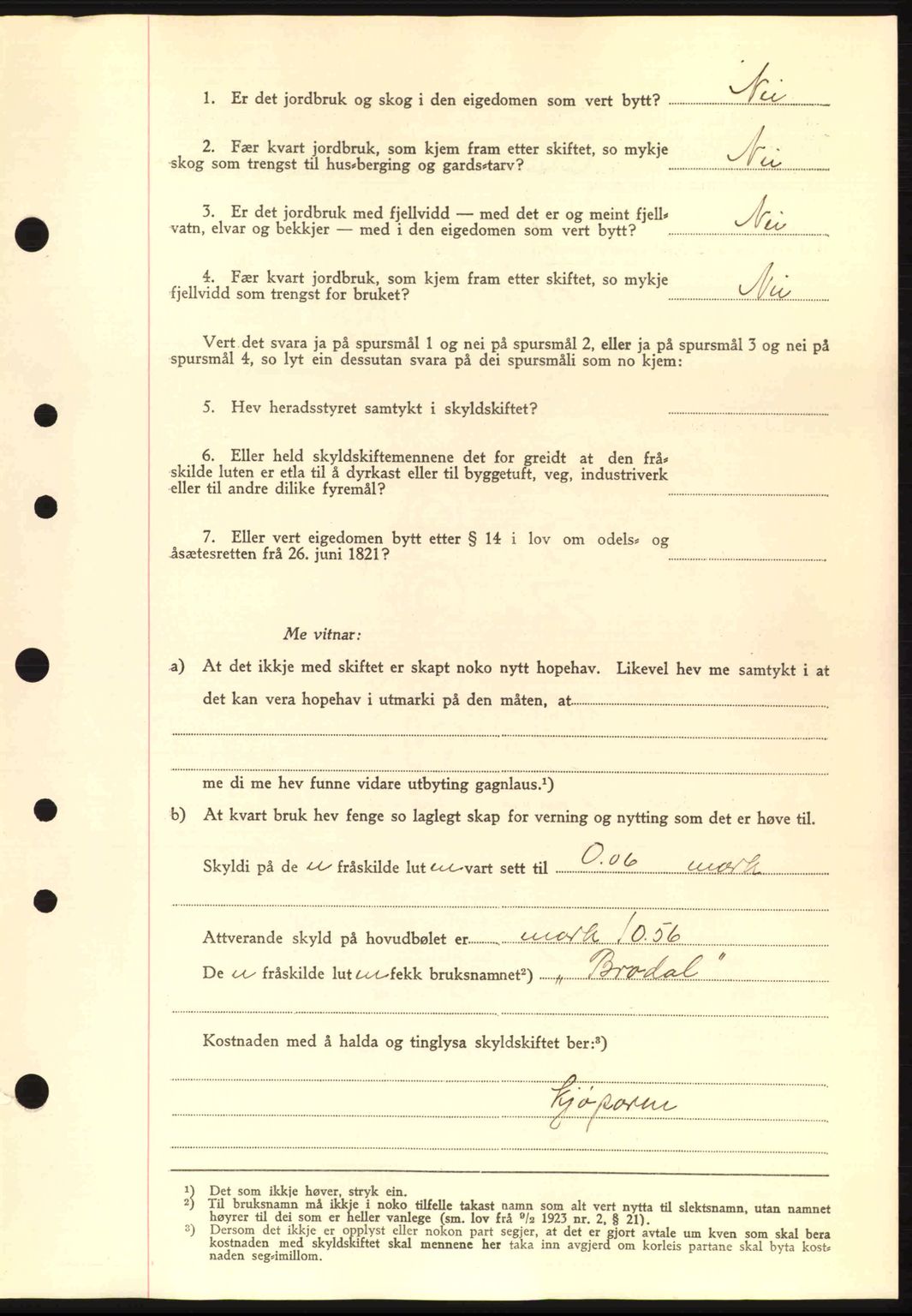 Nordre Sunnmøre sorenskriveri, AV/SAT-A-0006/1/2/2C/2Ca: Pantebok nr. A17, 1943-1944, Dagboknr: 1561/1943