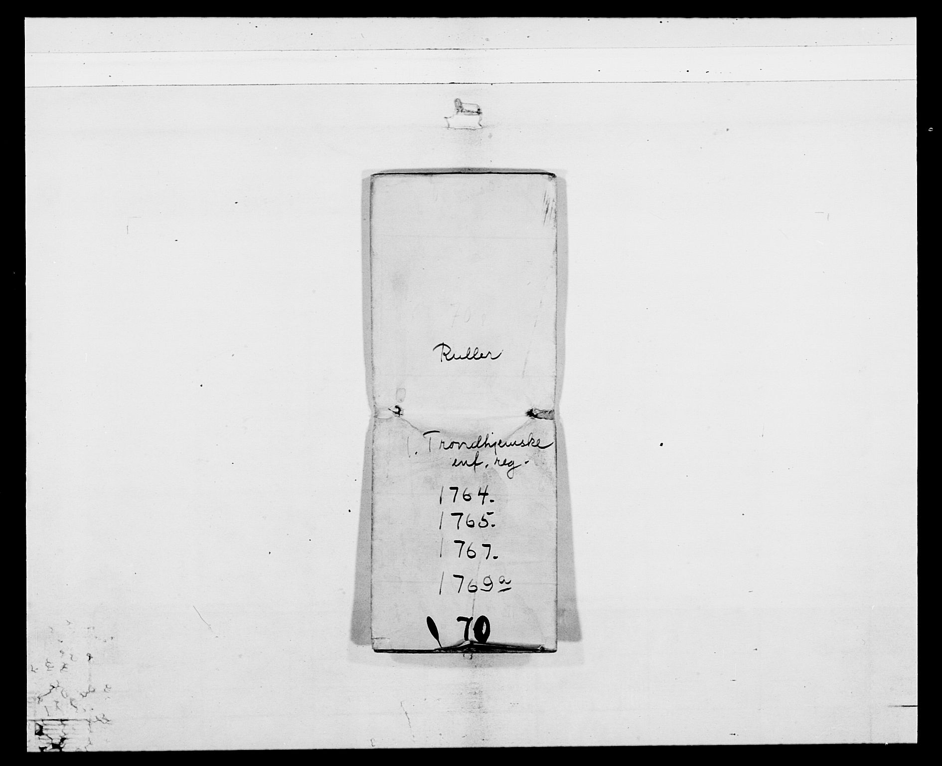 Generalitets- og kommissariatskollegiet, Det kongelige norske kommissariatskollegium, AV/RA-EA-5420/E/Eh/L0070: 1. Trondheimske nasjonale infanteriregiment, 1764-1769, s. 8