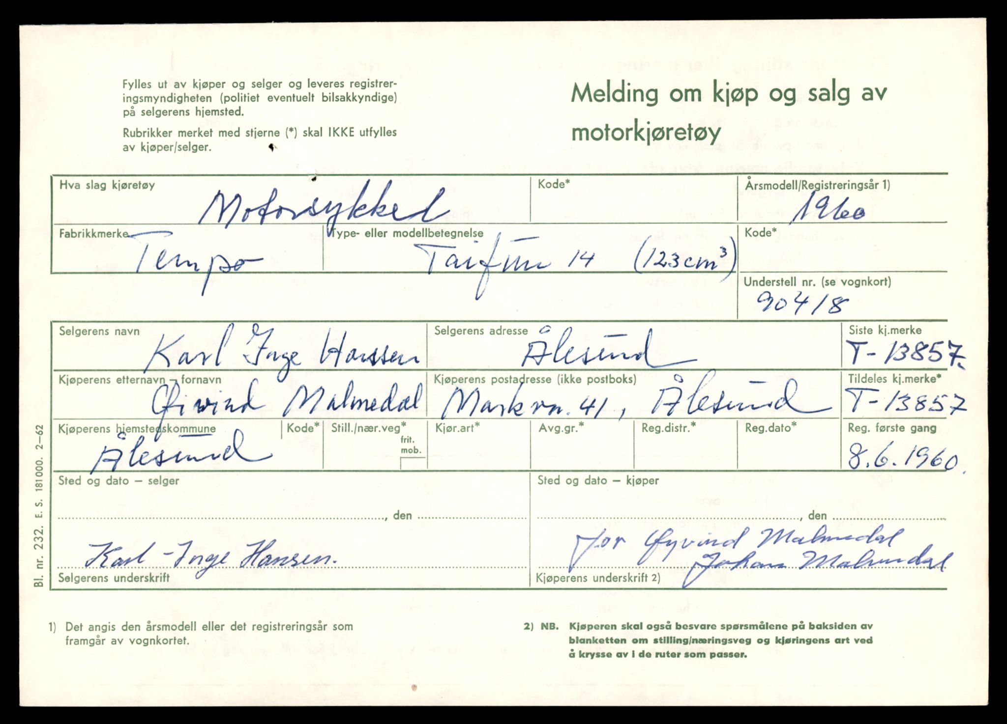 Møre og Romsdal vegkontor - Ålesund trafikkstasjon, AV/SAT-A-4099/F/Fe/L0041: Registreringskort for kjøretøy T 13710 - T 13905, 1927-1998, s. 2669