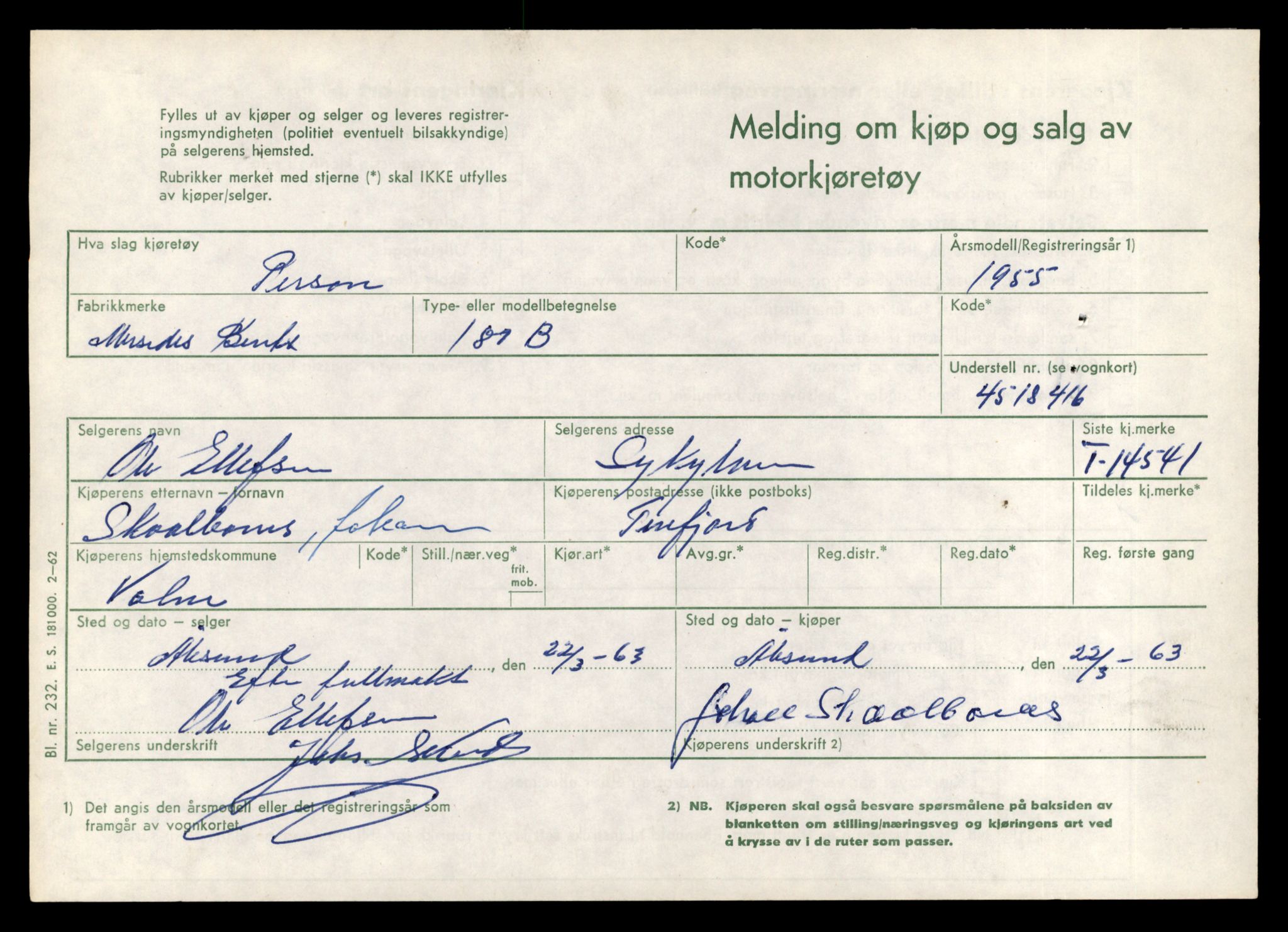 Møre og Romsdal vegkontor - Ålesund trafikkstasjon, AV/SAT-A-4099/F/Fe/L0046: Registreringskort for kjøretøy T 14445 - T 14579, 1927-1998
