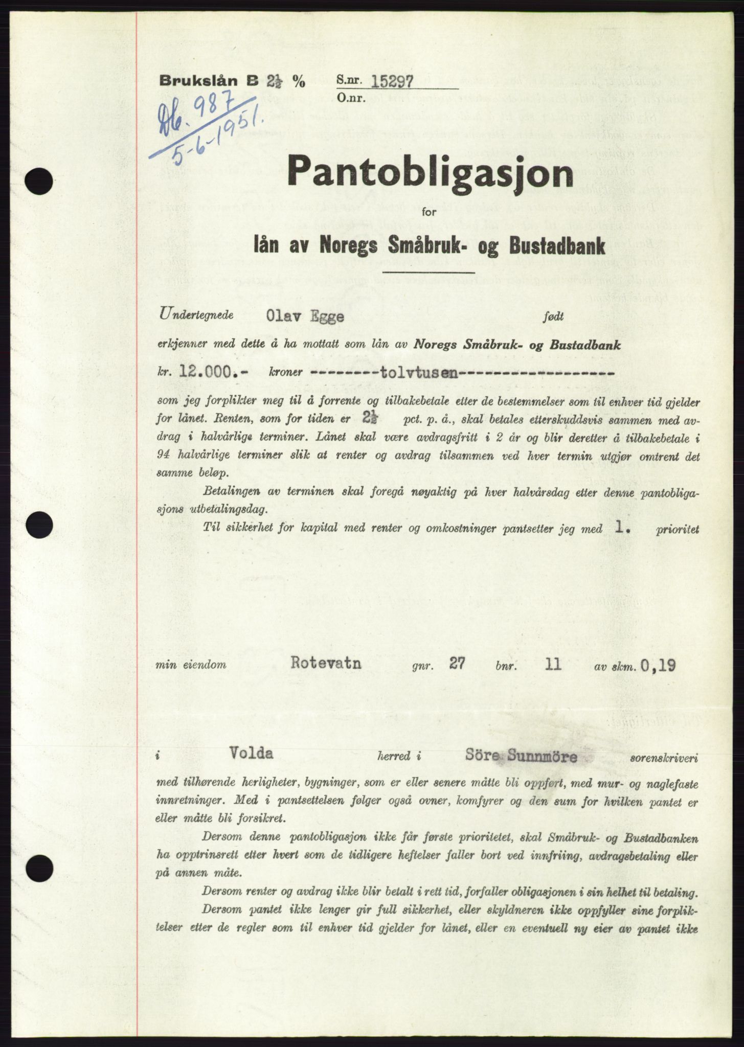 Søre Sunnmøre sorenskriveri, SAT/A-4122/1/2/2C/L0120: Pantebok nr. 8B, 1951-1951, Dagboknr: 987/1951
