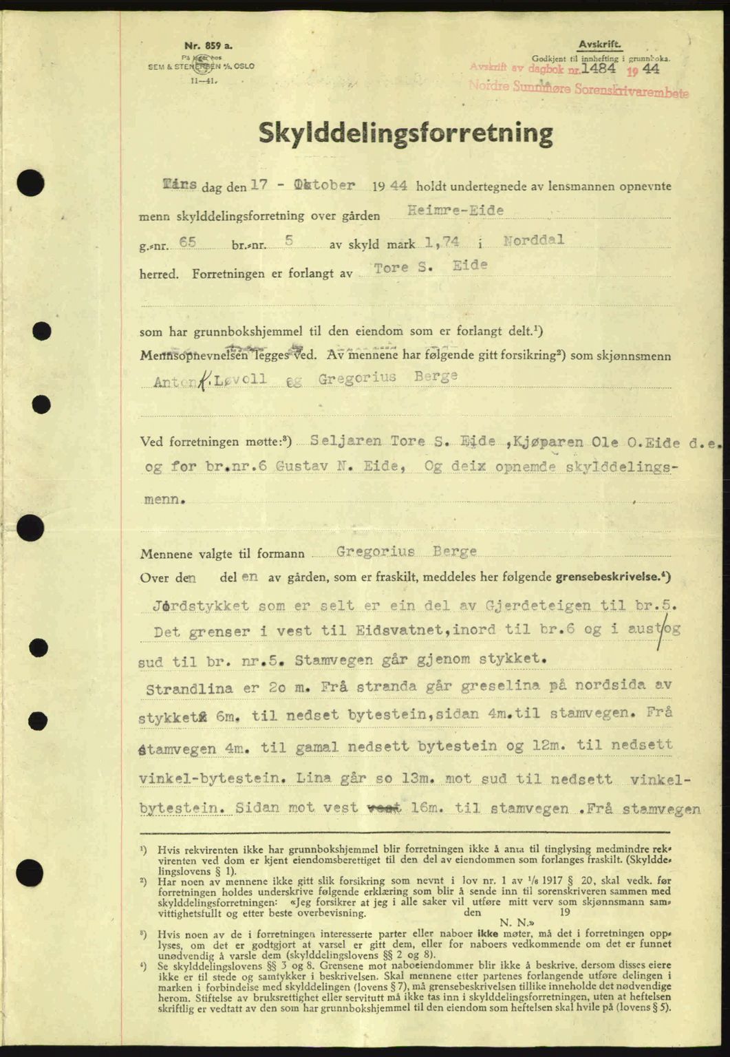 Nordre Sunnmøre sorenskriveri, SAT/A-0006/1/2/2C/2Ca: Pantebok nr. A19, 1944-1945, Dagboknr: 1484/1944