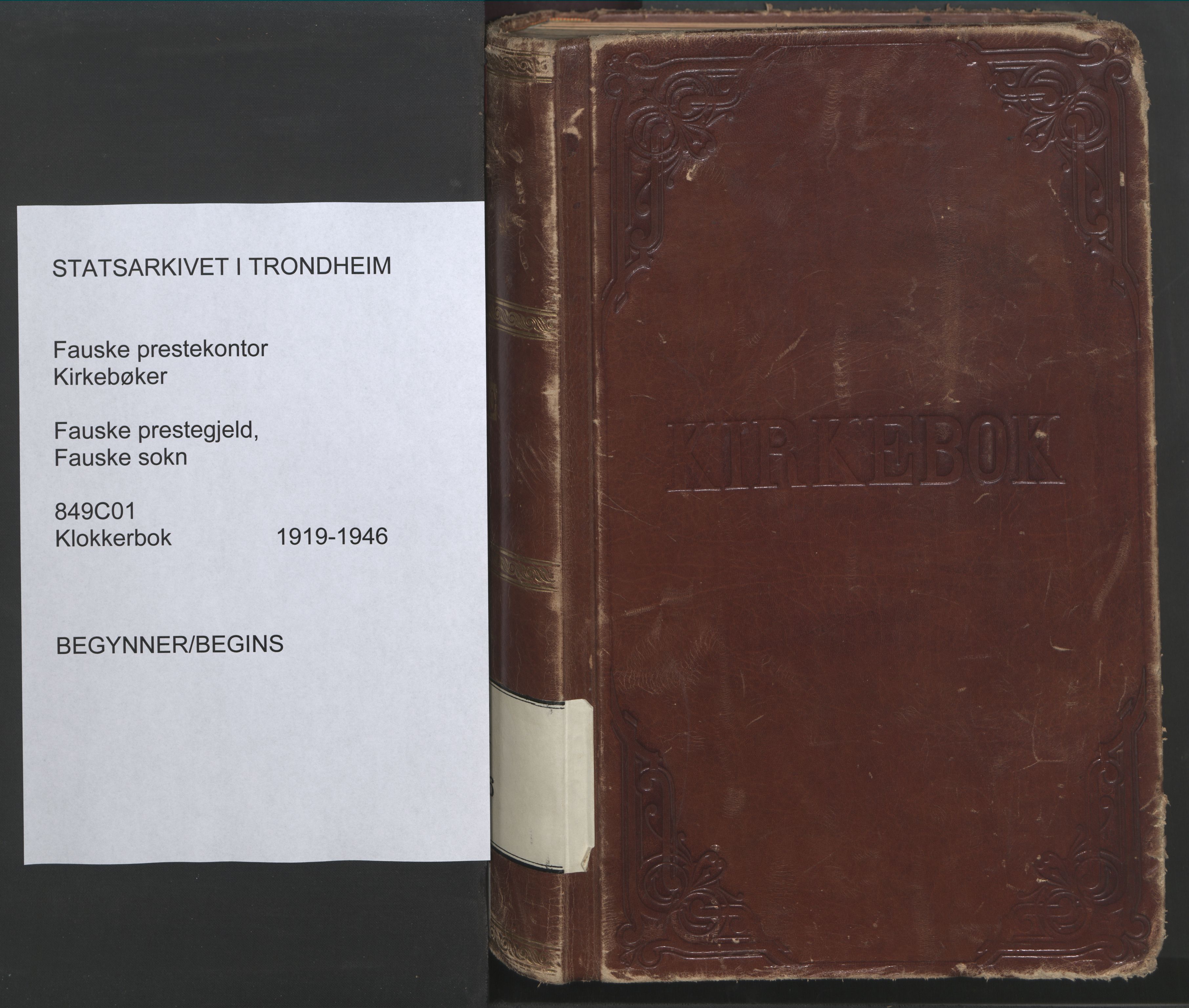 Ministerialprotokoller, klokkerbøker og fødselsregistre - Nordland, SAT/A-1459/849/L0700: Klokkerbok nr. 849C01, 1919-1946