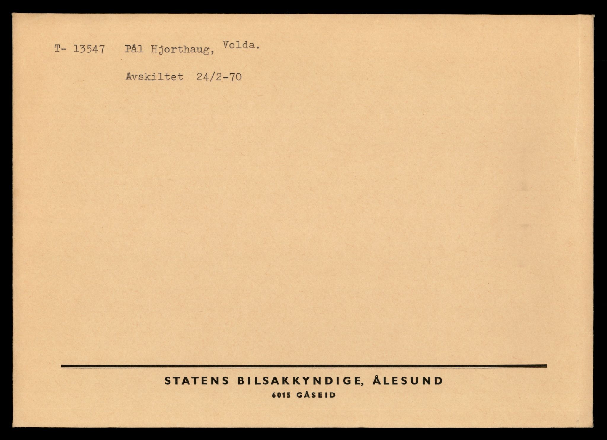 Møre og Romsdal vegkontor - Ålesund trafikkstasjon, AV/SAT-A-4099/F/Fe/L0040: Registreringskort for kjøretøy T 13531 - T 13709, 1927-1998, s. 335