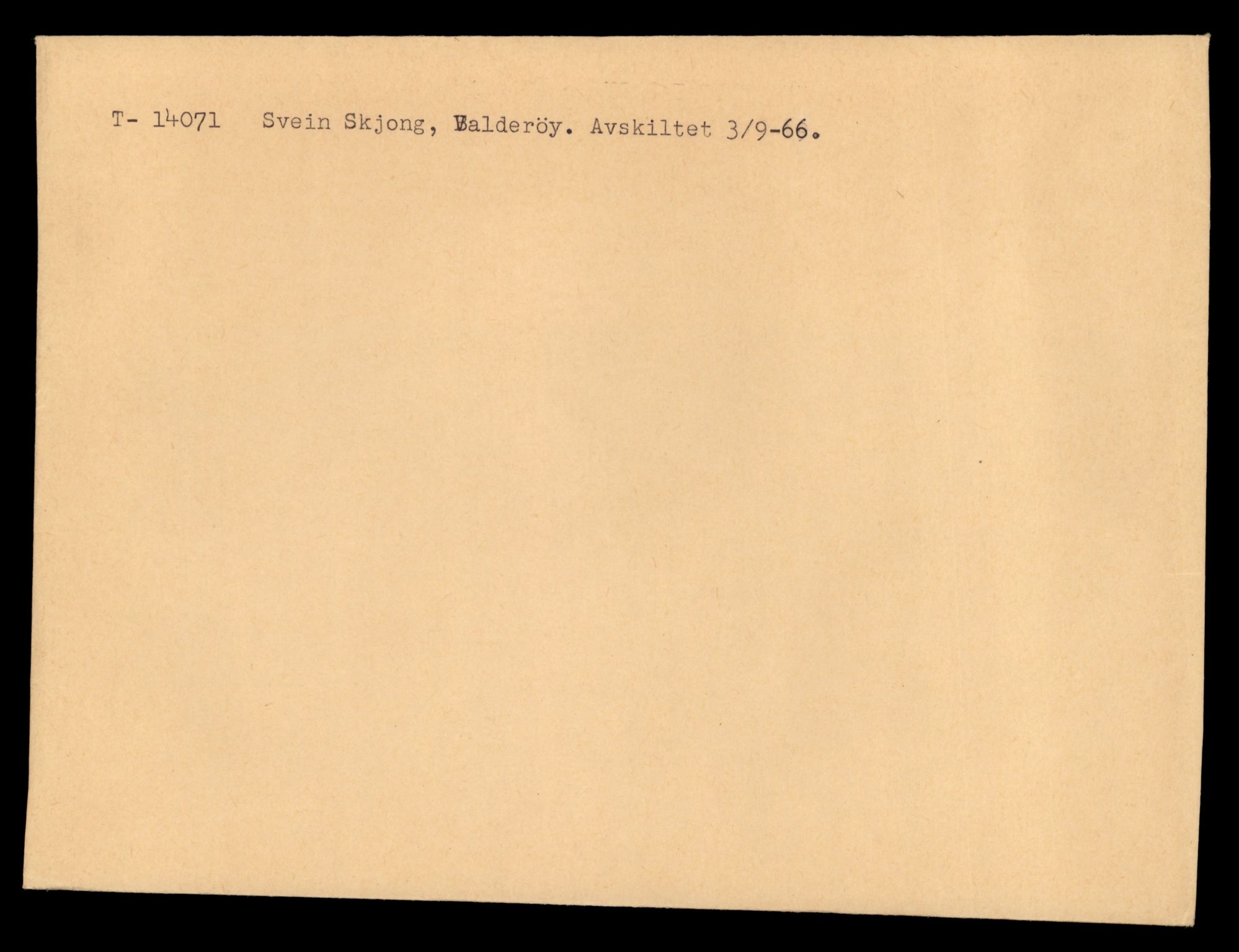 Møre og Romsdal vegkontor - Ålesund trafikkstasjon, AV/SAT-A-4099/F/Fe/L0042: Registreringskort for kjøretøy T 13906 - T 14079, 1927-1998, s. 3017