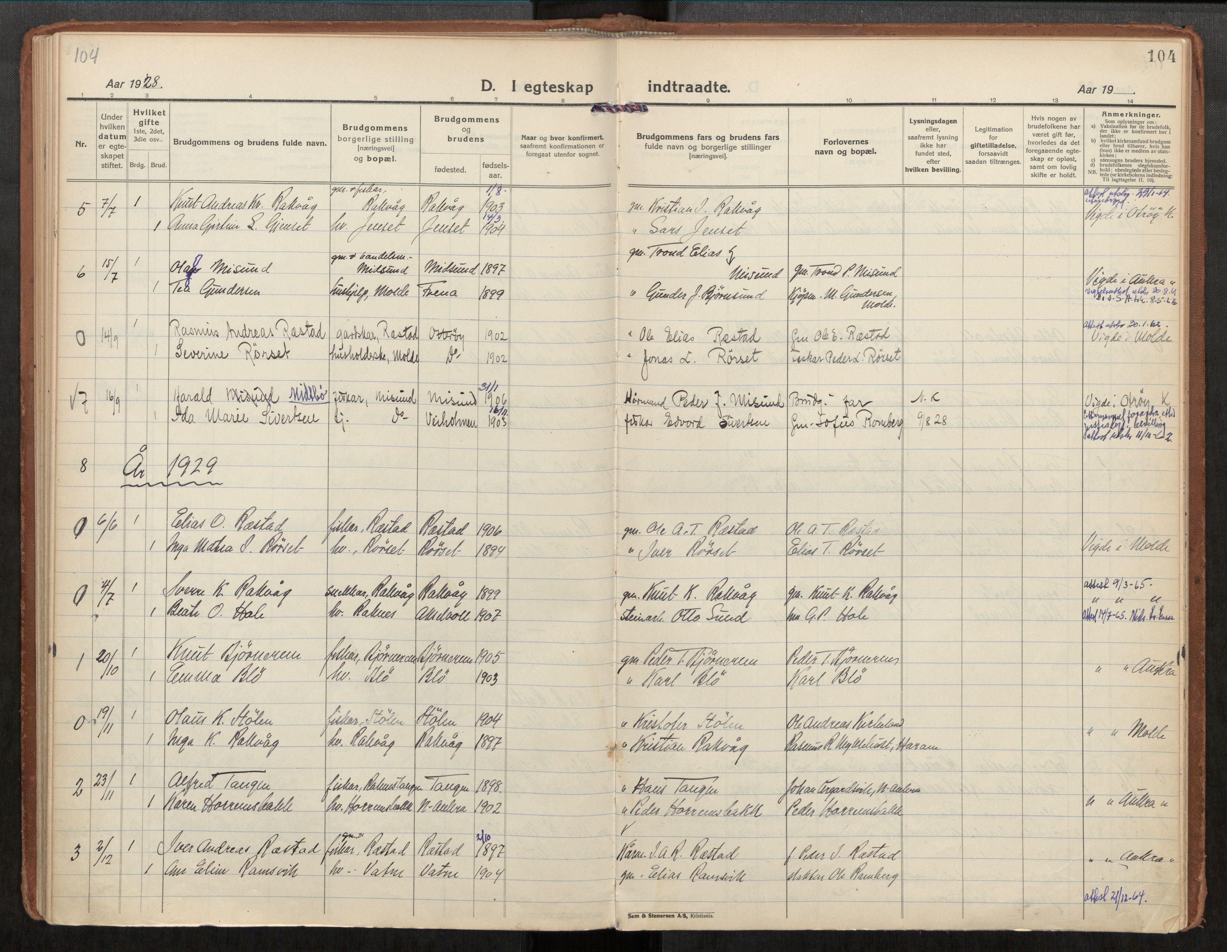 Ministerialprotokoller, klokkerbøker og fødselsregistre - Møre og Romsdal, SAT/A-1454/563/L0741: Ministerialbok nr. 563A03, 1924-1945, s. 104