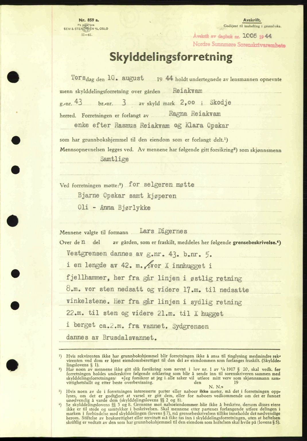 Nordre Sunnmøre sorenskriveri, SAT/A-0006/1/2/2C/2Ca: Pantebok nr. A18, 1944-1944, Dagboknr: 1005/1944