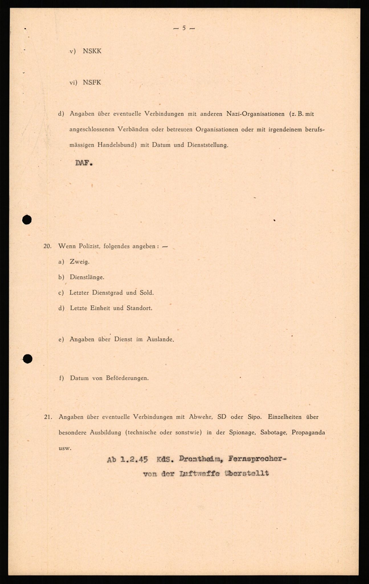 Forsvaret, Forsvarets overkommando II, AV/RA-RAFA-3915/D/Db/L0034: CI Questionaires. Tyske okkupasjonsstyrker i Norge. Tyskere., 1945-1946, s. 240