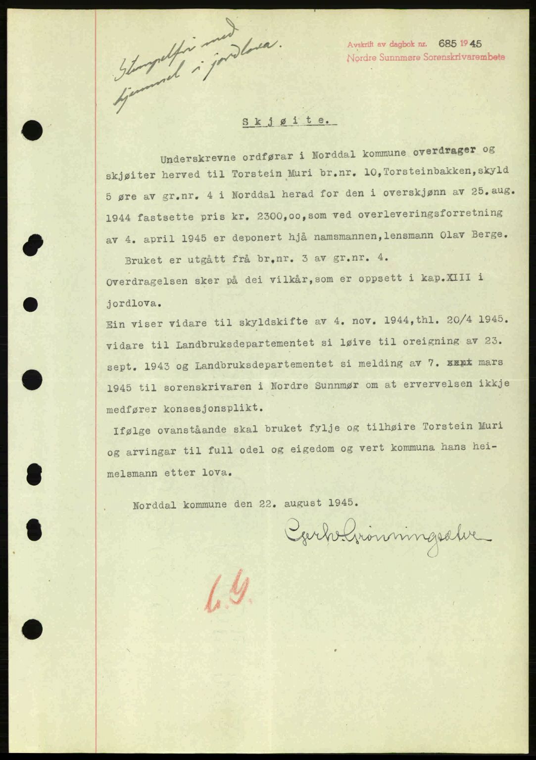 Nordre Sunnmøre sorenskriveri, SAT/A-0006/1/2/2C/2Ca: Pantebok nr. A20a, 1945-1945, Dagboknr: 685/1945