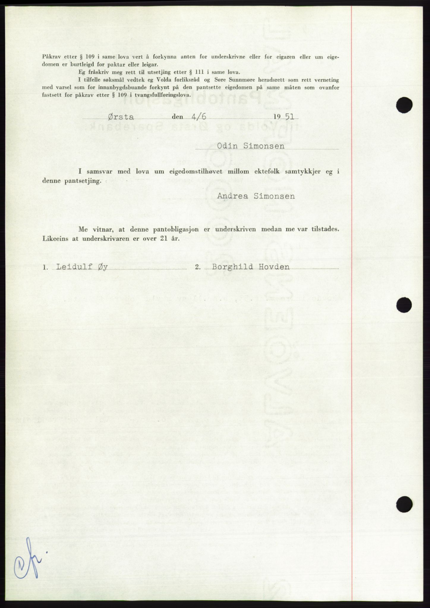 Søre Sunnmøre sorenskriveri, AV/SAT-A-4122/1/2/2C/L0120: Pantebok nr. 8B, 1951-1951, Dagboknr: 1132/1951