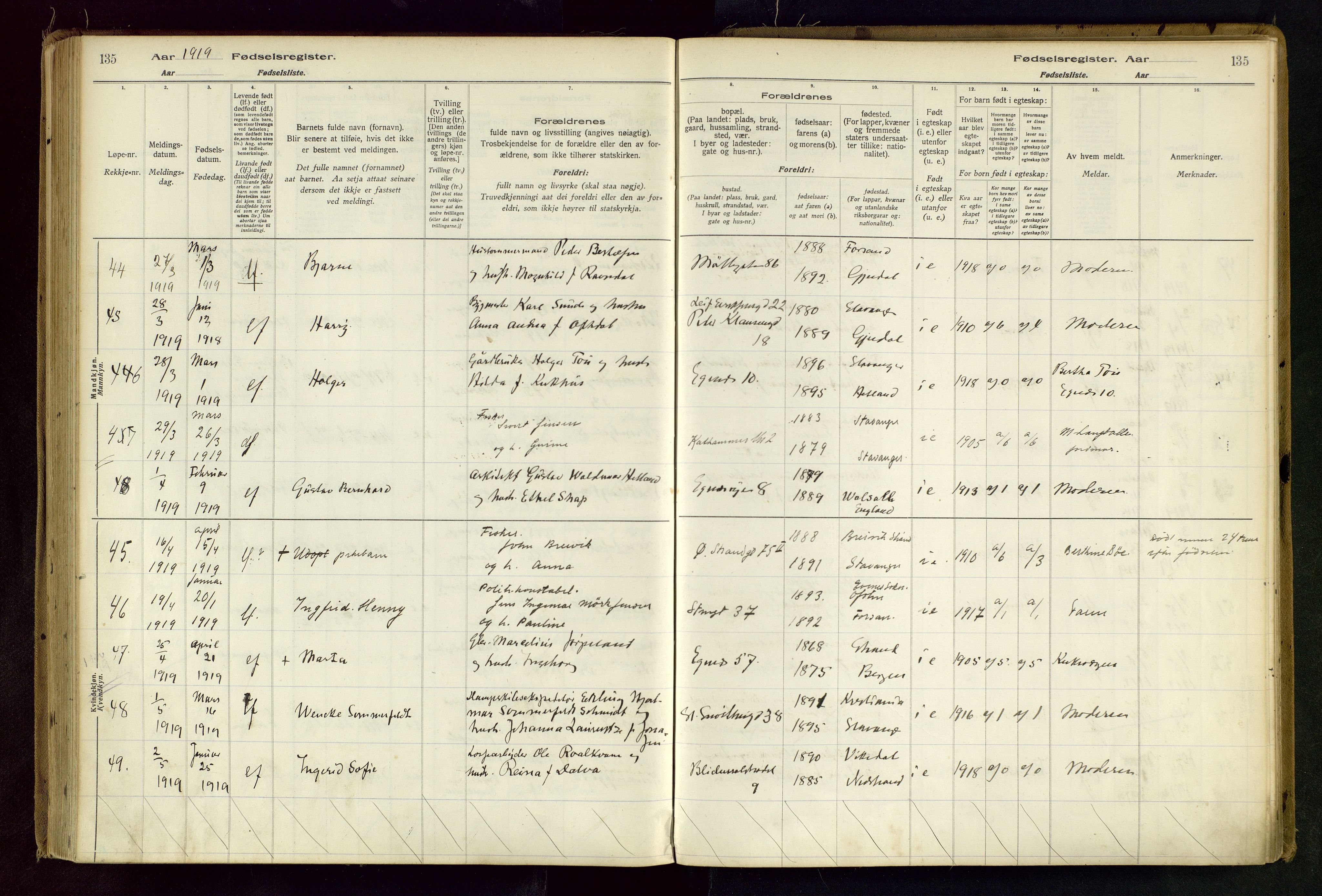 Domkirken sokneprestkontor, SAST/A-101812/002/B/L0001: Fødselsregister nr. 1, 1916-1920, s. 135