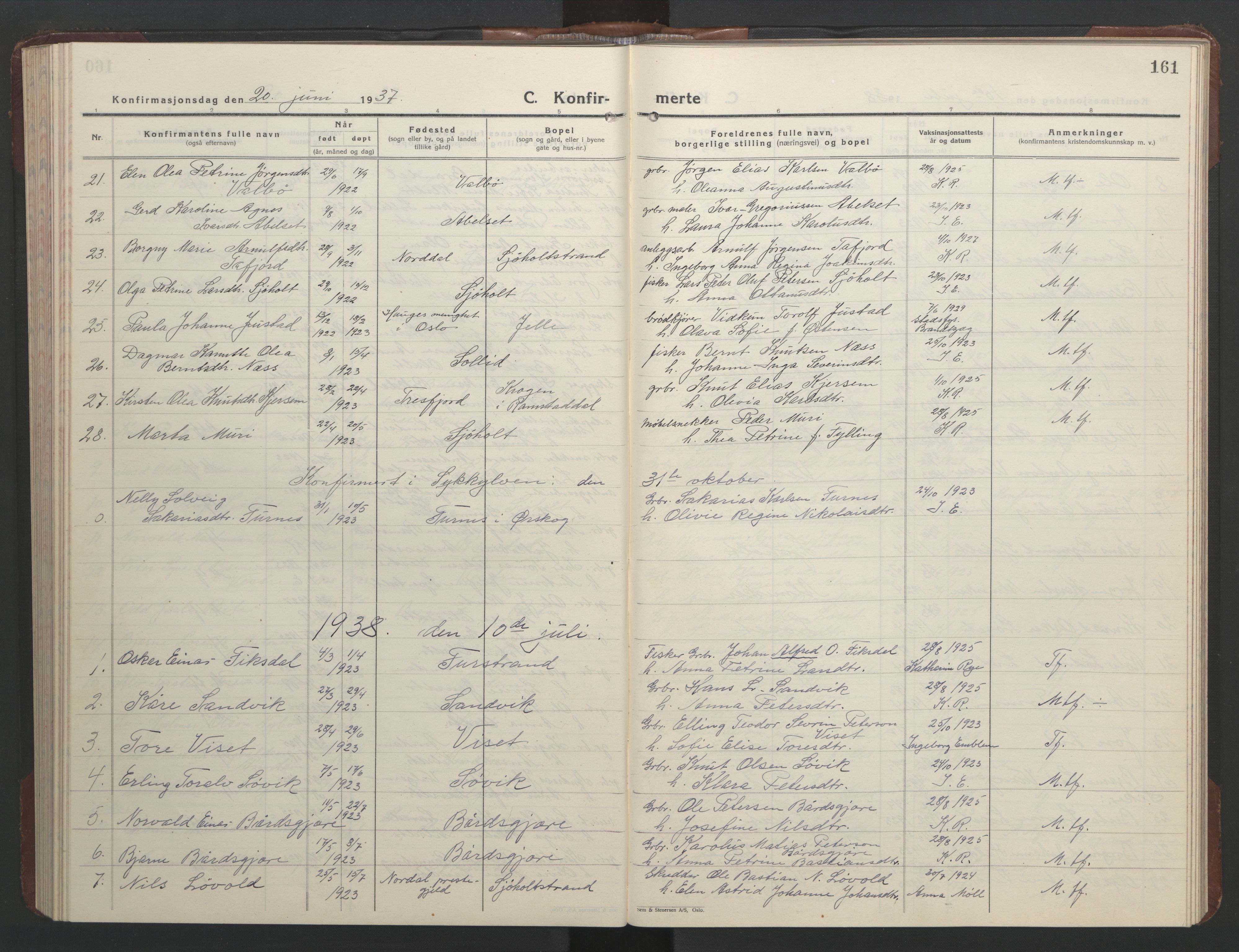 Ministerialprotokoller, klokkerbøker og fødselsregistre - Møre og Romsdal, AV/SAT-A-1454/522/L0329: Klokkerbok nr. 522C08, 1926-1951, s. 161