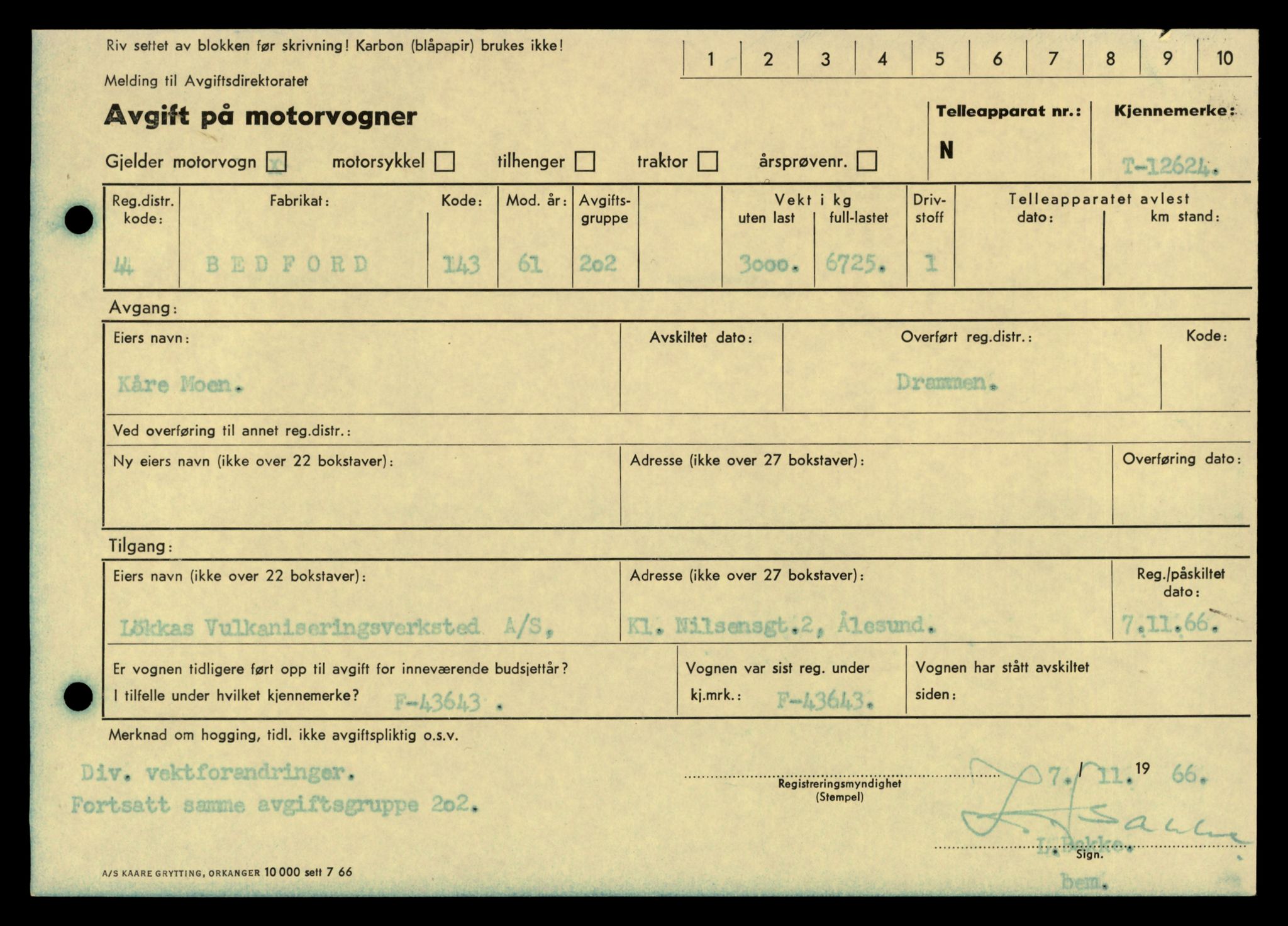 Møre og Romsdal vegkontor - Ålesund trafikkstasjon, AV/SAT-A-4099/F/Fe/L0034: Registreringskort for kjøretøy T 12500 - T 12652, 1927-1998, s. 2428