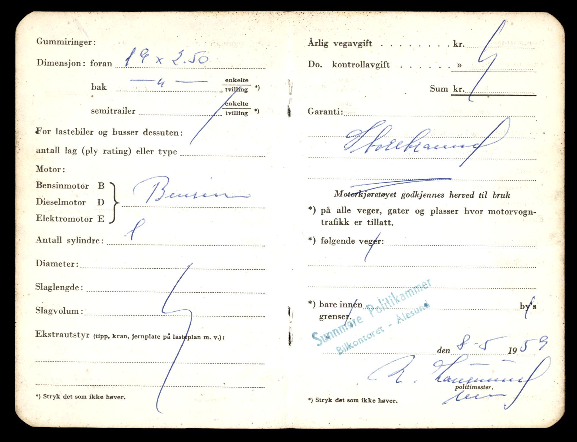 Møre og Romsdal vegkontor - Ålesund trafikkstasjon, AV/SAT-A-4099/F/Fe/L0041: Registreringskort for kjøretøy T 13710 - T 13905, 1927-1998, s. 940
