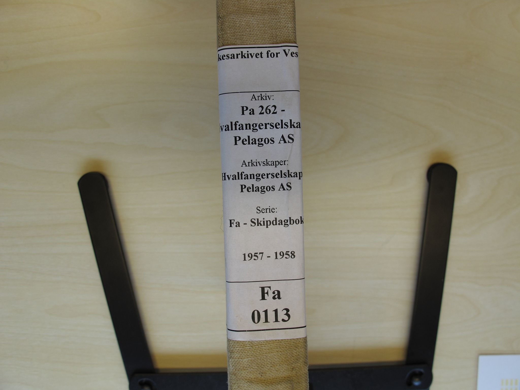 Pa 262 - Hvalfangerselskapet Pelagos AS, VEMU/A-1330/F/Fa/L0113: Pelagos, fl.k.  - dekksdagbok, 1957-1958