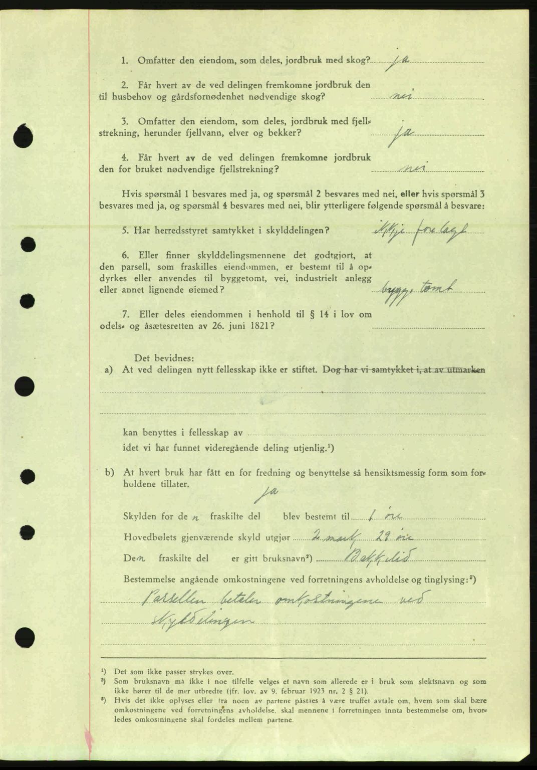 Nordre Sunnmøre sorenskriveri, AV/SAT-A-0006/1/2/2C/2Ca: Pantebok nr. A20a, 1945-1945, Dagboknr: 807/1945