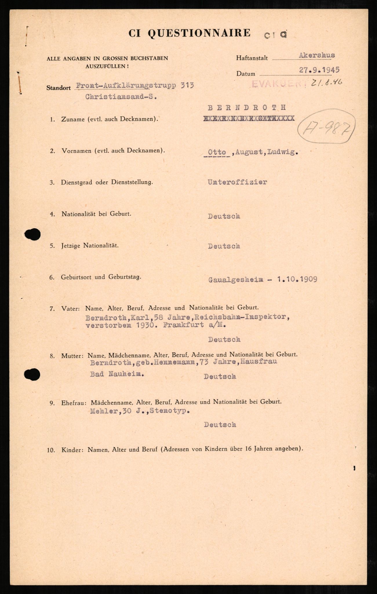 Forsvaret, Forsvarets overkommando II, AV/RA-RAFA-3915/D/Db/L0002: CI Questionaires. Tyske okkupasjonsstyrker i Norge. Tyskere., 1945-1946, s. 578