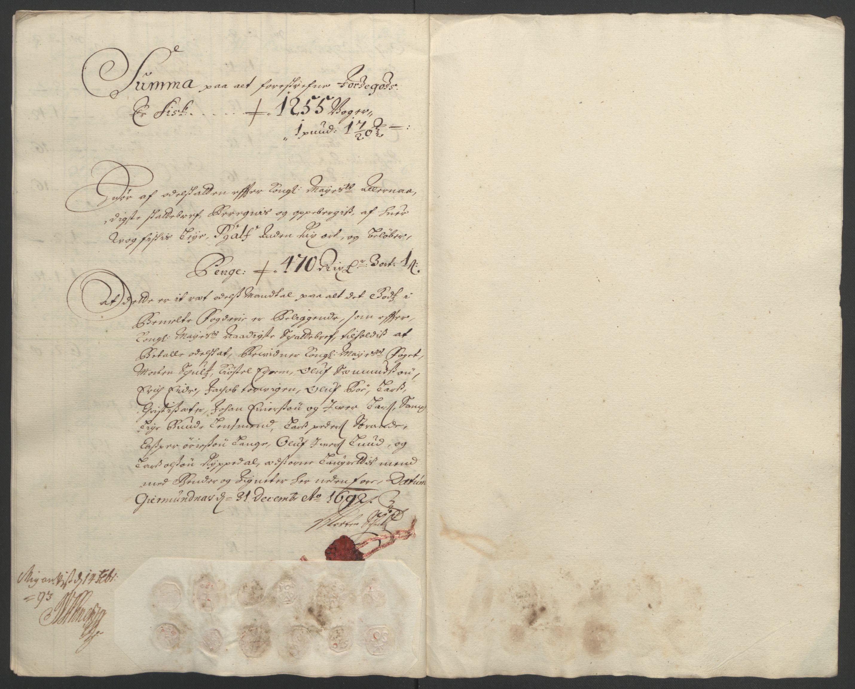 Rentekammeret inntil 1814, Reviderte regnskaper, Fogderegnskap, RA/EA-4092/R55/L3650: Fogderegnskap Romsdal, 1692, s. 101