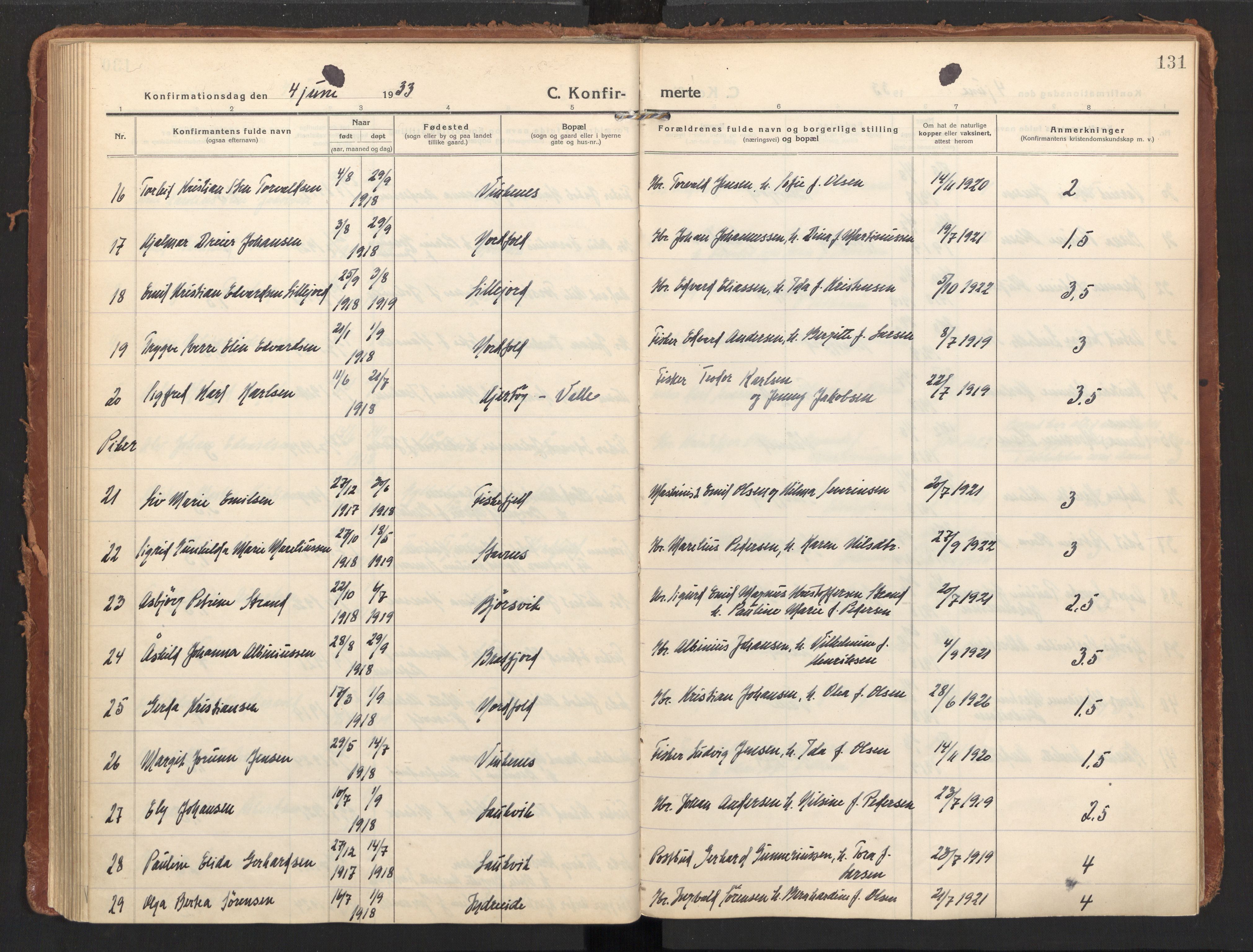 Ministerialprotokoller, klokkerbøker og fødselsregistre - Nordland, SAT/A-1459/858/L0833: Ministerialbok nr. 858A03, 1916-1934, s. 131