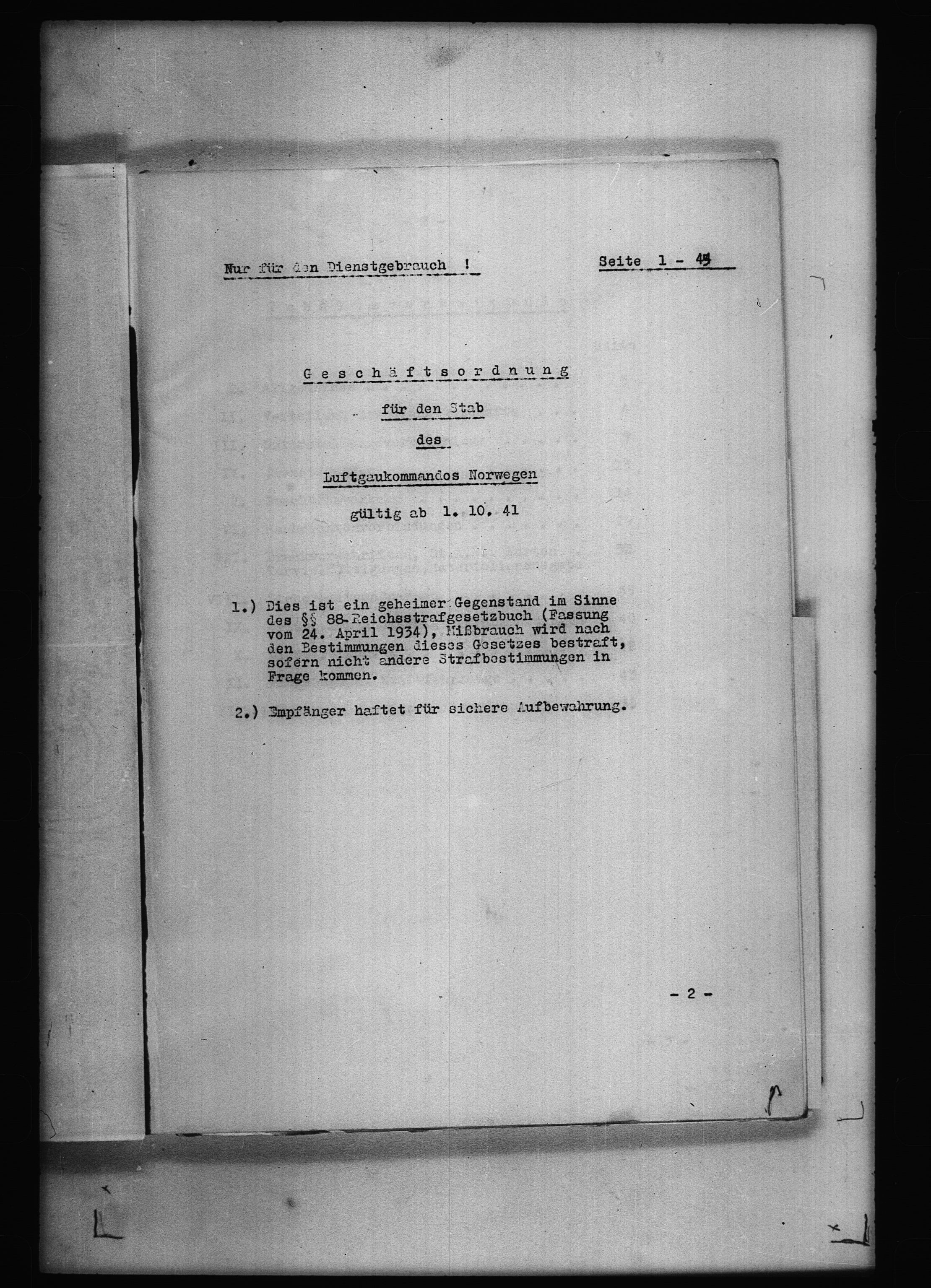 Documents Section, AV/RA-RAFA-2200/V/L0074: Filmbiter uten nummer., 1940-1945, s. 196